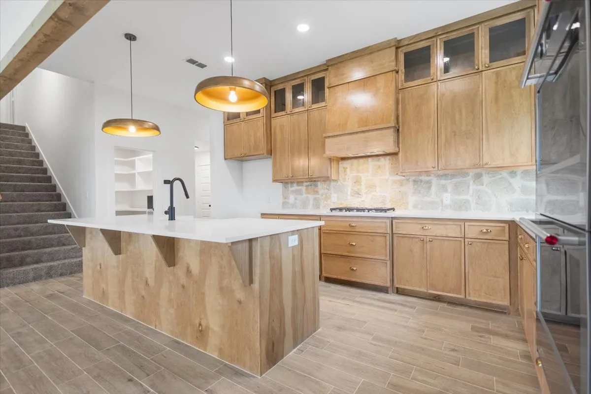 Single Family Residence For Sale in Smith County , 16429 Clearview Drive, Lindale, Texas 75771, 5 Bedroom, 3 Bathroom, 2 Garage spaces, 2,401 Sqft, built in 2026, mls#21256262, Real Estate Agent in Lindale, Homes For Sale in Smith county, Homes For Sale in Lindale, Realtor in Lindale Texas, Real Estate Brokerage Independent Realty Texas, Luminita Cordes Realtor