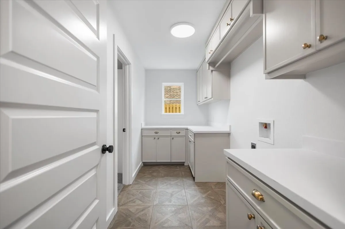 Single Family Residence For Sale in Smith County , 16429 Clearview Drive, Lindale, Texas 75771, 5 Bedroom, 3 Bathroom, 2 Garage spaces, 2,401 Sqft, built in 2026, mls#21256262, Real Estate Agent in Lindale, Homes For Sale in Smith county, Homes For Sale in Lindale, Realtor in Lindale Texas, Real Estate Brokerage Independent Realty Texas, Luminita Cordes Realtor