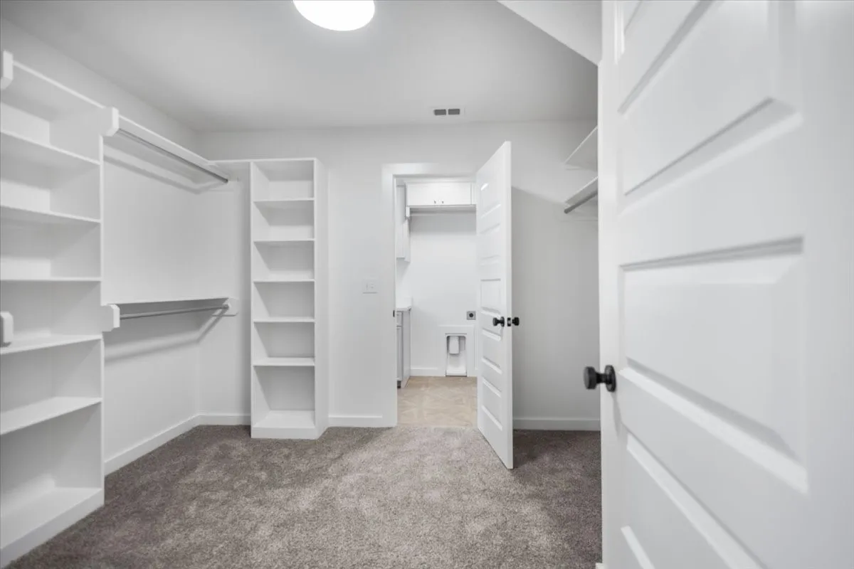 Single Family Residence For Sale in Smith County , 16429 Clearview Drive, Lindale, Texas 75771, 5 Bedroom, 3 Bathroom, 2 Garage spaces, 2,401 Sqft, built in 2026, mls#21256262, Real Estate Agent in Lindale, Homes For Sale in Smith county, Homes For Sale in Lindale, Realtor in Lindale Texas, Real Estate Brokerage Independent Realty Texas, Luminita Cordes Realtor