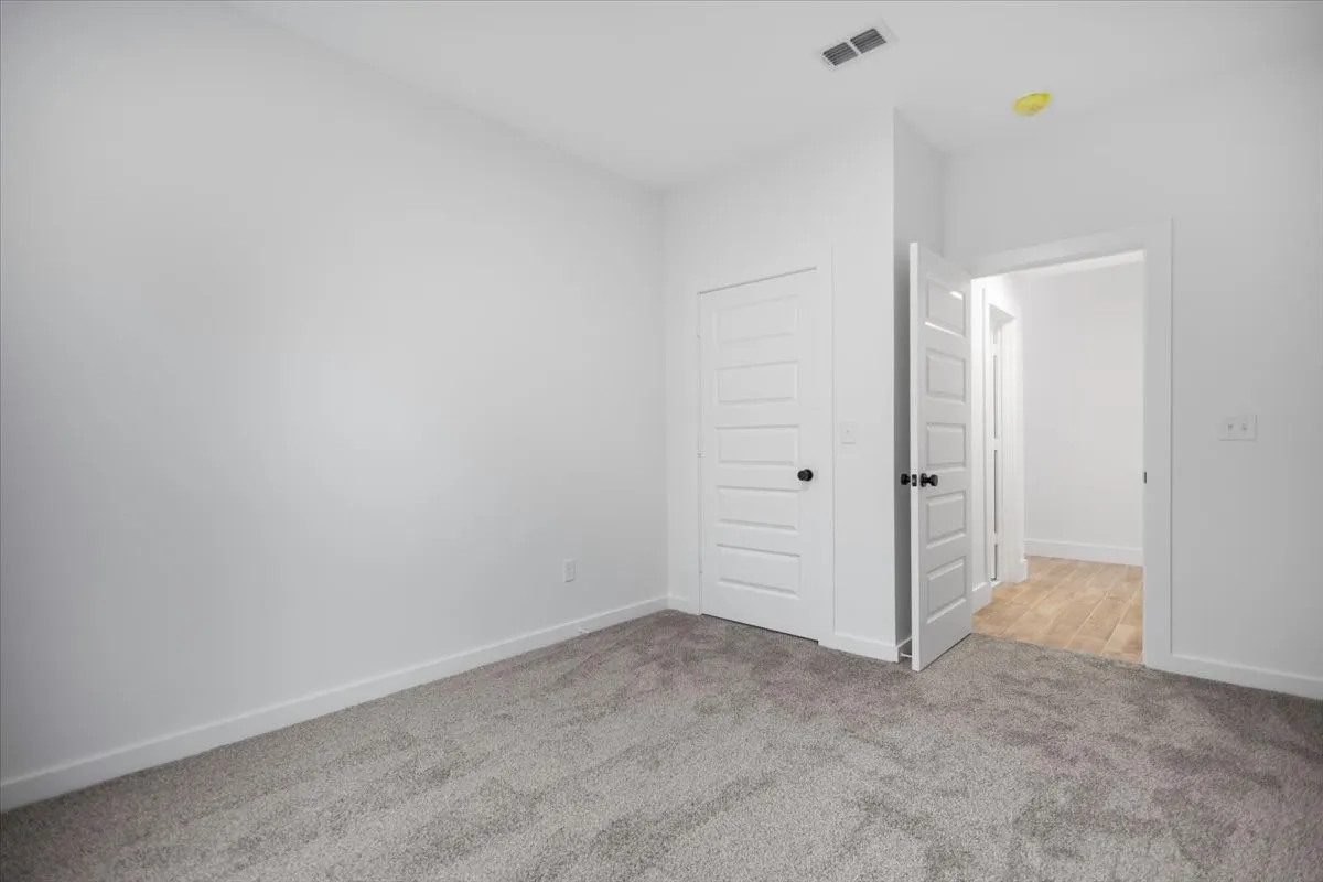 Single Family Residence For Sale in Smith County , 16429 Clearview Drive, Lindale, Texas 75771, 5 Bedroom, 3 Bathroom, 2 Garage spaces, 2,401 Sqft, built in 2026, mls#21256262, Real Estate Agent in Lindale, Homes For Sale in Smith county, Homes For Sale in Lindale, Realtor in Lindale Texas, Real Estate Brokerage Independent Realty Texas, Luminita Cordes Realtor