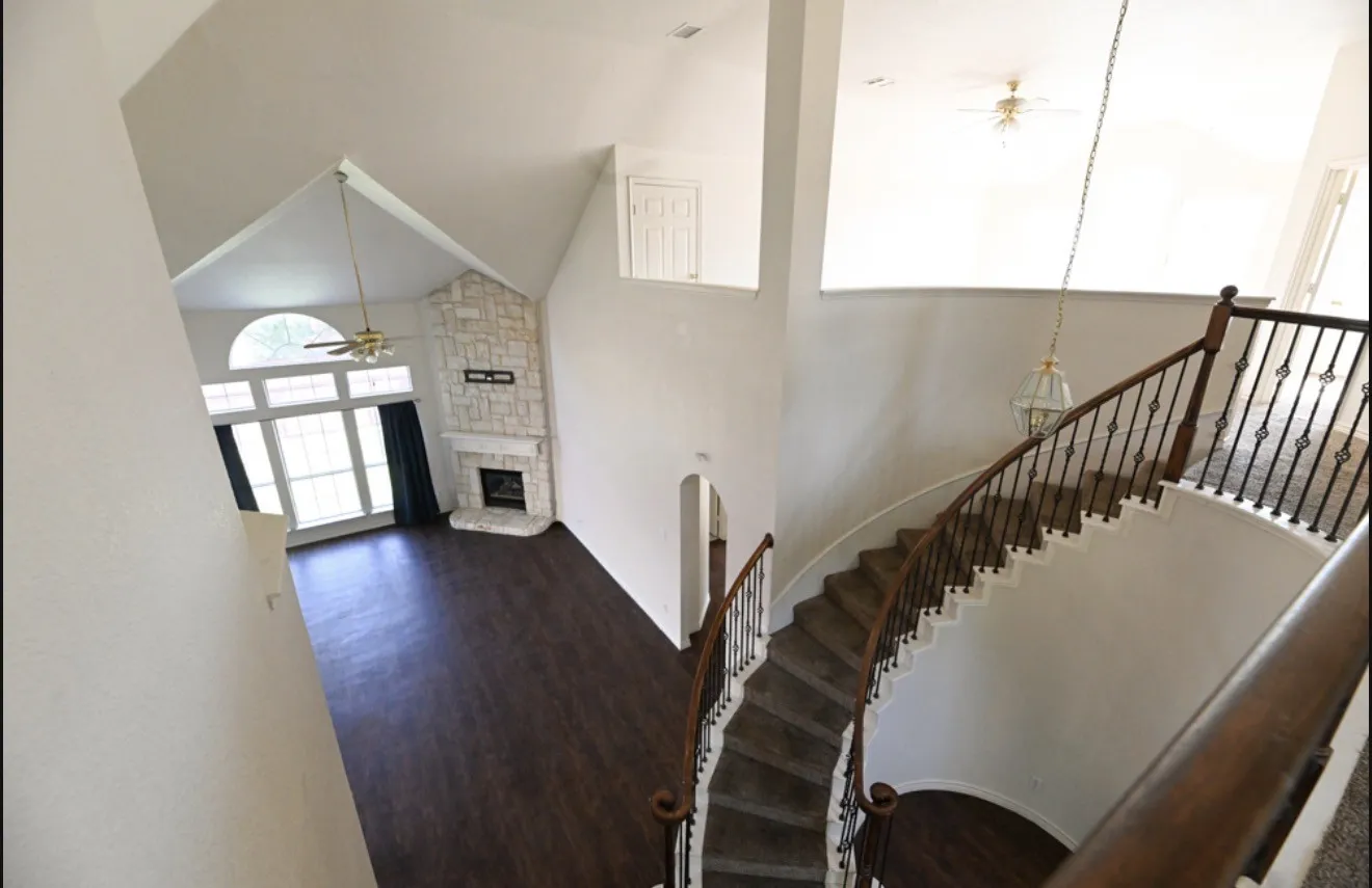 Single Family Residence For Sale in Dallas County , 1521 Mountain Laurel Lane, De Soto, Texas 75115, 5 Bedroom, 3 Bathroom, 2 Garage spaces, 4,317 Sqft, built in 2001, Preowned, mls#21256272, Real Estate Agent in De Soto, Homes For Sale in Dallas county, Homes For Sale in De Soto, Realtor in De Soto Texas, Real Estate Brokerage Independent Realty Texas, Luminita Cordes Realtor