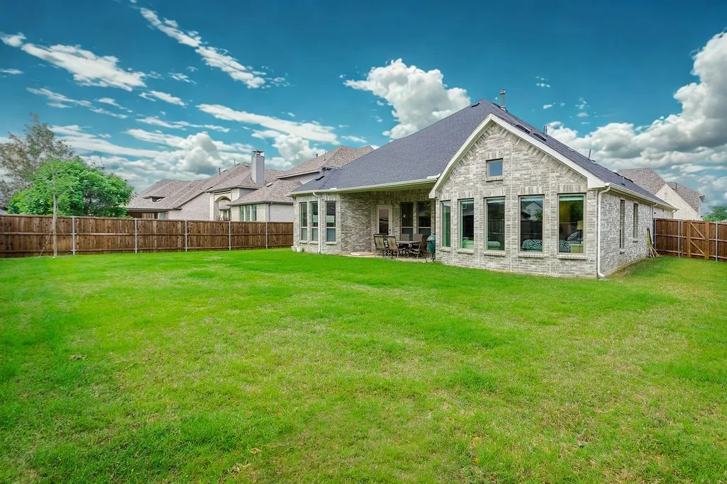 Single Family Residence For Sale in Denton County , 6940 Basket Flower Road, Flower Mound, Texas 76226, 4 Bedroom, 4 Bathroom, 3 Garage spaces, 2,803 Sqft, built in 2023, Preowned, mls#21256224, Real Estate Agent in Flower Mound, Homes For Sale in Denton county, Homes For Sale in Flower Mound, Realtor in Flower Mound Texas, Real Estate Brokerage Independent Realty Texas, Luminita Cordes Realtor