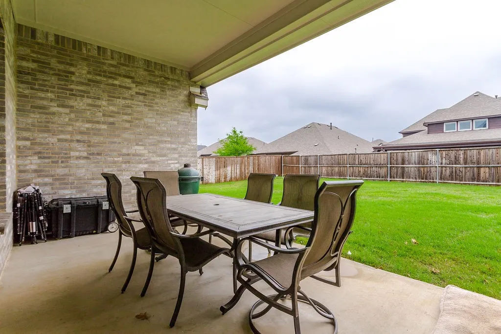 Single Family Residence For Sale in Denton County , 6940 Basket Flower Road, Flower Mound, Texas 76226, 4 Bedroom, 4 Bathroom, 3 Garage spaces, 2,803 Sqft, built in 2023, Preowned, mls#21256224, Real Estate Agent in Flower Mound, Homes For Sale in Denton county, Homes For Sale in Flower Mound, Realtor in Flower Mound Texas, Real Estate Brokerage Independent Realty Texas, Luminita Cordes Realtor
