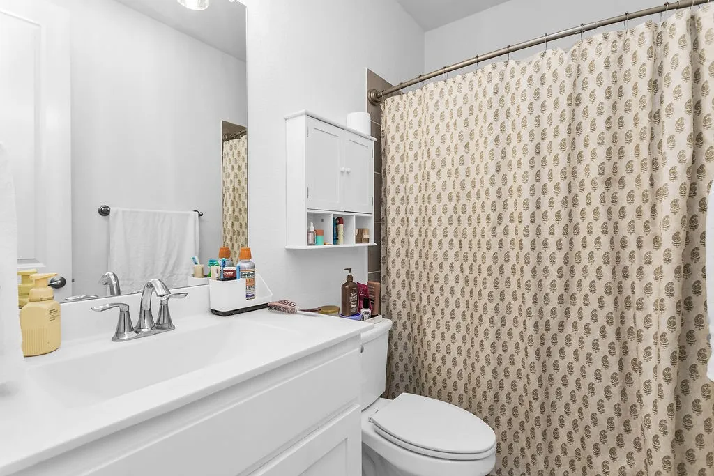 Single Family Residence For Sale in Denton County , 6940 Basket Flower Road, Flower Mound, Texas 76226, 4 Bedroom, 4 Bathroom, 3 Garage spaces, 2,803 Sqft, built in 2023, Preowned, mls#21256224, Real Estate Agent in Flower Mound, Homes For Sale in Denton county, Homes For Sale in Flower Mound, Realtor in Flower Mound Texas, Real Estate Brokerage Independent Realty Texas, Luminita Cordes Realtor