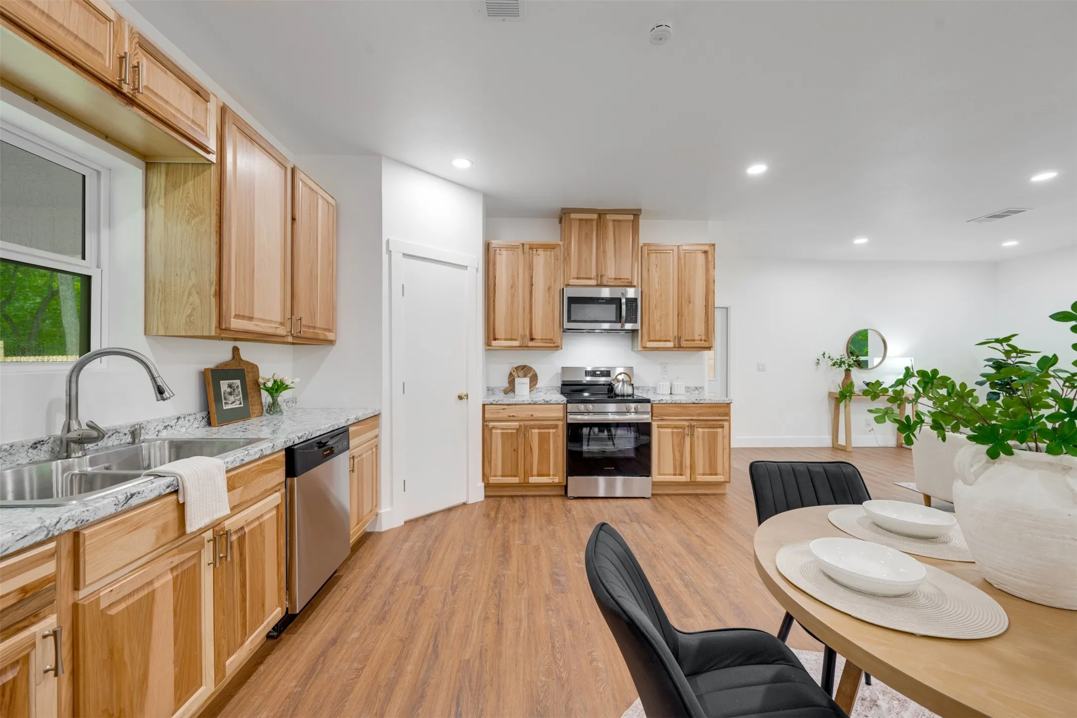 Single Family Residence For Sale in Lamar County , 130 Private Road 35407, Sumner, Texas 75486, 3 Bedrooms, 3 Bathrooms, 1 Garage spaces, 1,558 Sqft, built in 2026, New Construction - Complete, Price $295,000, mls#21256236, Real Estate Agent in Sumner, Homes For Sale in Lamar county, Homes For Sale in Sumner, Realtor in Sumner Texas, Real Estate Brokerage Independent Realty Texas, Luminita Cordes Realtor