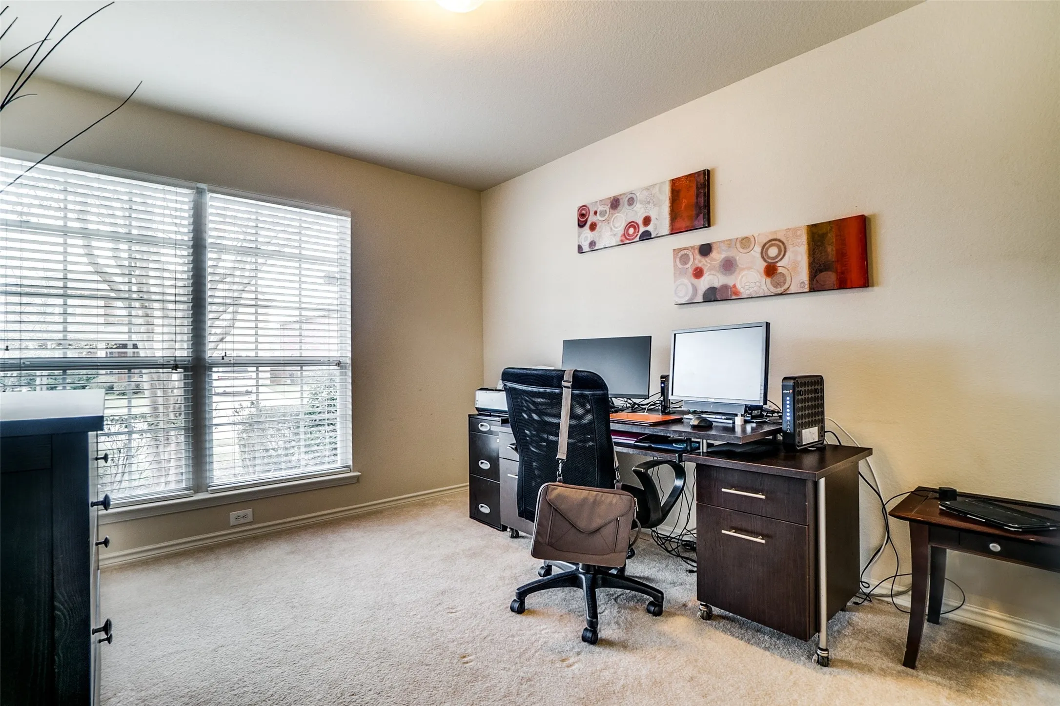 Single Family Residence For Sale in Collin County , 15555 Wrangler Drive, Frisco, Texas 75035, 3 Bedroom, 2 Bathroom, 2 Garage spaces, 1,814 Sqft, built in 2004, Preowned, mls#21254215, Real Estate Agent in Frisco, Homes For Sale in Collin county, Homes For Sale in Frisco, Realtor in Frisco Texas, Real Estate Brokerage Independent Realty Texas, Luminita Cordes Realtor