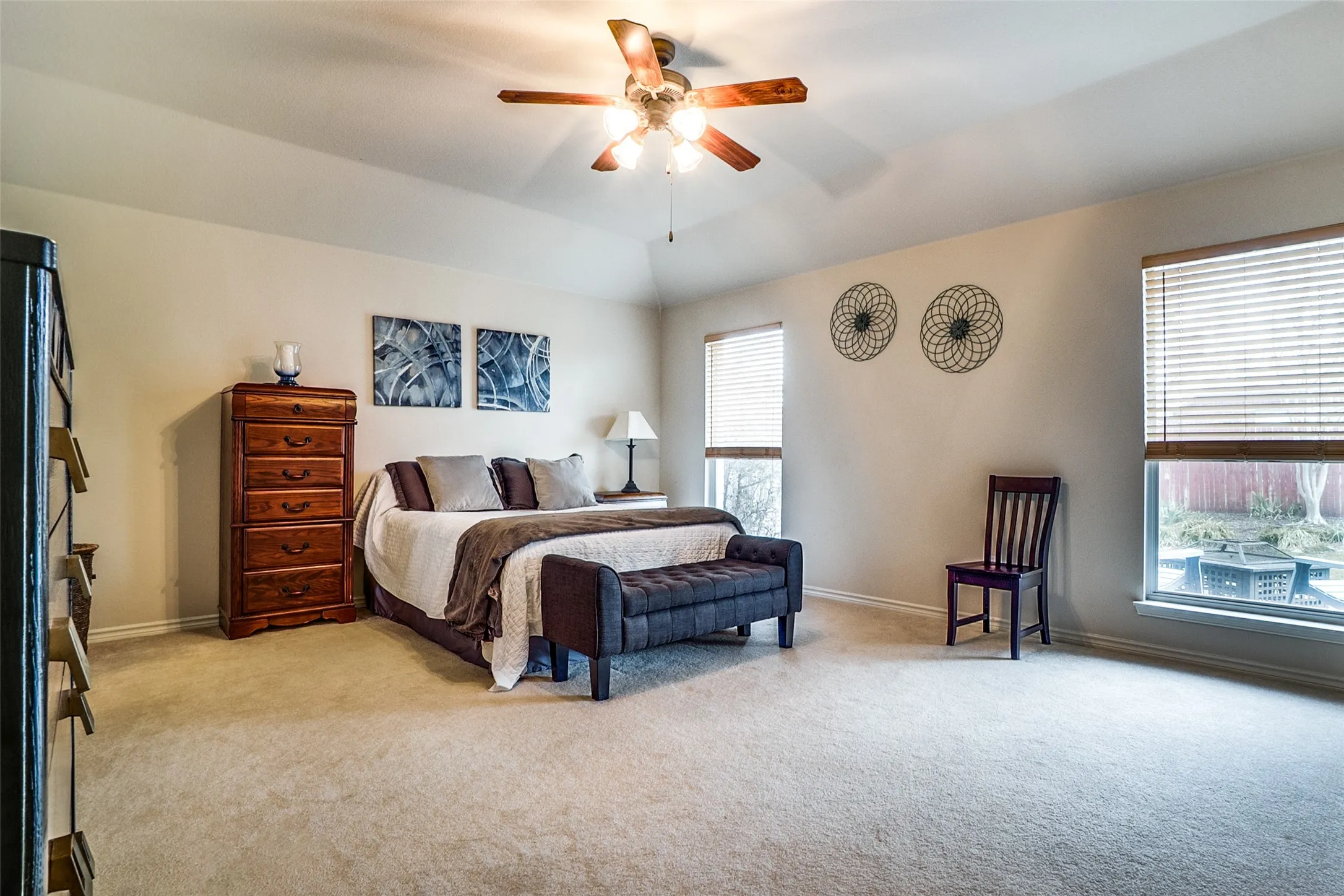 Single Family Residence For Sale in Collin County , 15555 Wrangler Drive, Frisco, Texas 75035, 3 Bedroom, 2 Bathroom, 2 Garage spaces, 1,814 Sqft, built in 2004, Preowned, mls#21254215, Real Estate Agent in Frisco, Homes For Sale in Collin county, Homes For Sale in Frisco, Realtor in Frisco Texas, Real Estate Brokerage Independent Realty Texas, Luminita Cordes Realtor