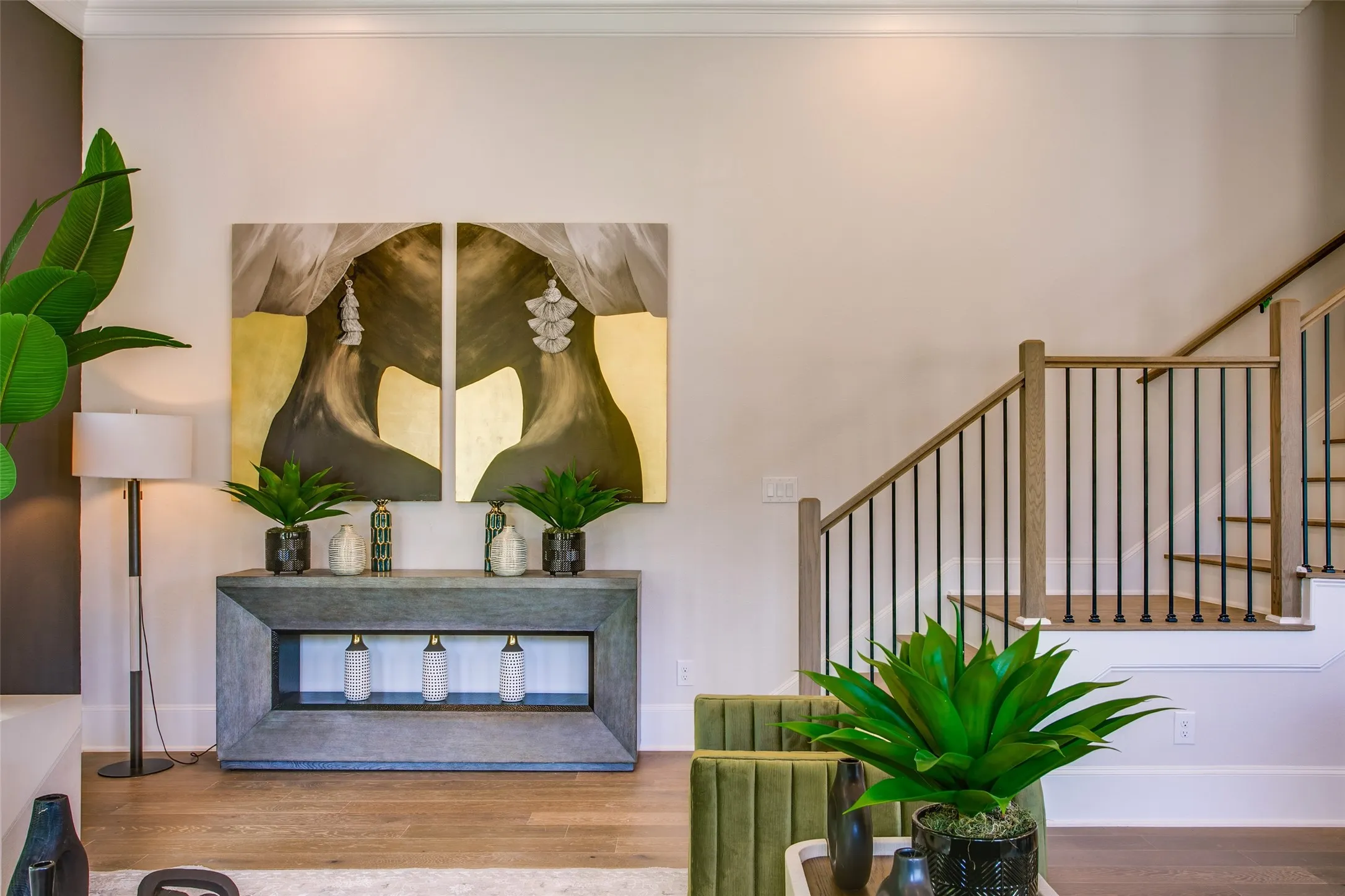 Image of community model home.