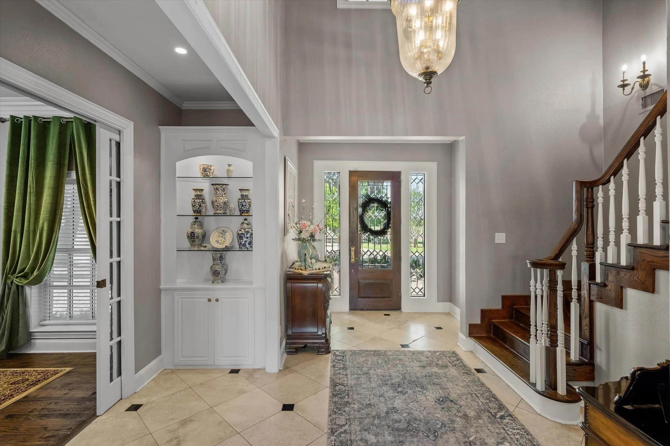 Single Family Residence For Sale in Ellis County , 2201 E Fm 813, Ennis, Texas 75119, 5 Bedrooms, 6 Bathrooms, 3 Garage spaces, 9,215 Sqft, built in 1983, Preowned, Price $2,990,000, mls#21232357, Real Estate Agent in Ennis, Homes For Sale in Ellis county, Homes For Sale in Ennis, Realtor in Ennis Texas, Real Estate Brokerage Independent Realty Texas, Luminita Cordes Realtor