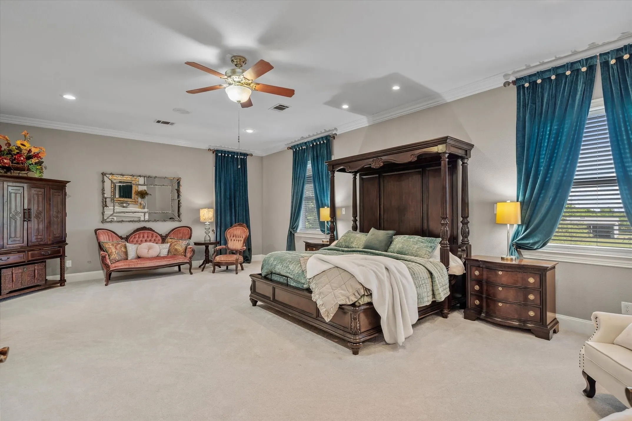Single Family Residence For Sale in Ellis County , 2201 E Fm 813, Ennis, Texas 75119, 5 Bedrooms, 6 Bathrooms, 3 Garage spaces, 9,215 Sqft, built in 1983, Preowned, Price $2,990,000, mls#21232357, Real Estate Agent in Ennis, Homes For Sale in Ellis county, Homes For Sale in Ennis, Realtor in Ennis Texas, Real Estate Brokerage Independent Realty Texas, Luminita Cordes Realtor