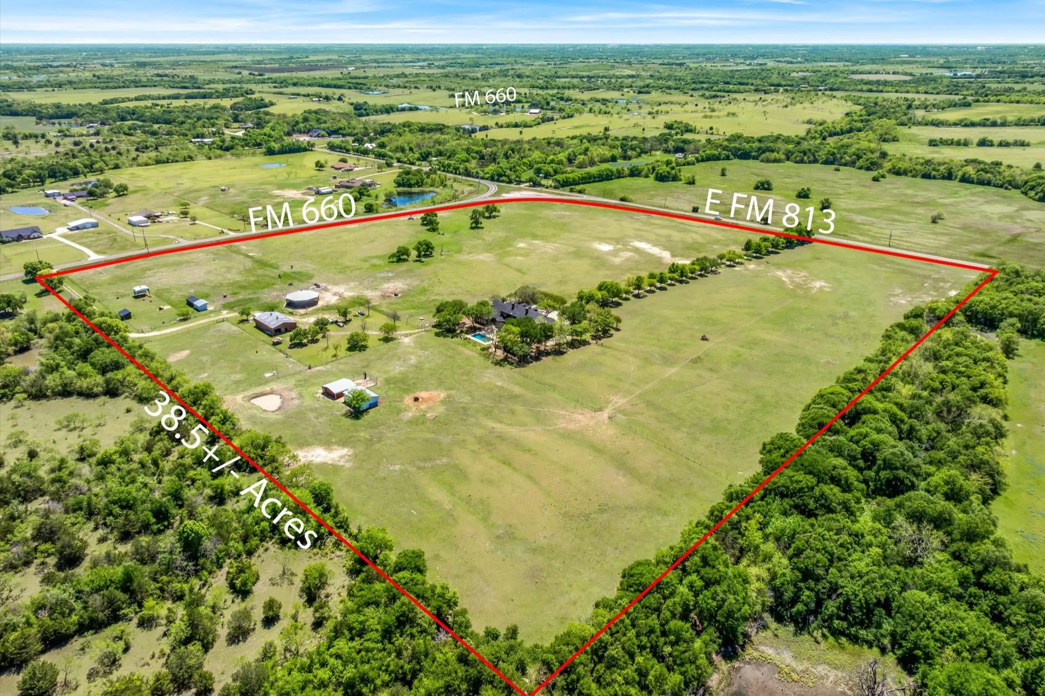 Single Family Residence For Sale in Ellis County , 2201 E Fm 813, Ennis, Texas 75119, 5 Bedrooms, 6 Bathrooms, 3 Garage spaces, 9,215 Sqft, built in 1983, Preowned, Price $2,990,000, mls#21232357, Real Estate Agent in Ennis, Homes For Sale in Ellis county, Homes For Sale in Ennis, Realtor in Ennis Texas, Real Estate Brokerage Independent Realty Texas, Luminita Cordes Realtor