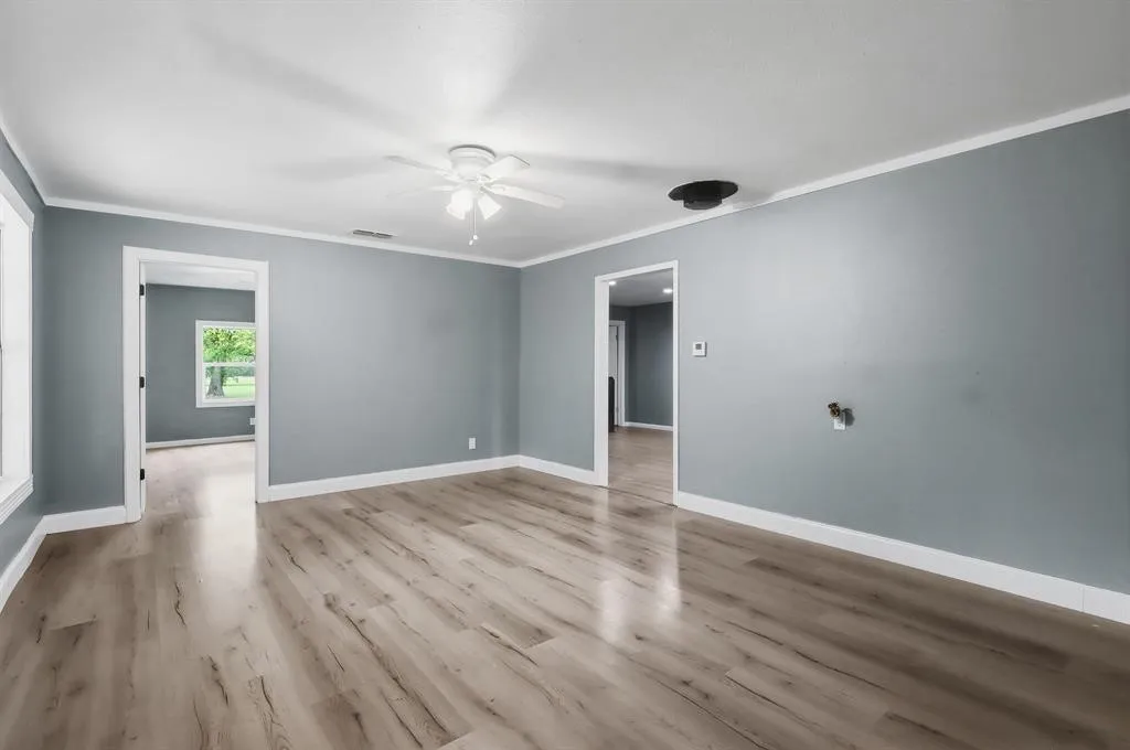 Single Family Residence For Sale in Titus County , 1191 County Road 3240, Mt Pleasant, Texas 75455, 4 Bedroom, 3 Bathroom, Garage spaces, 1,836 Sqft, built in 1971, Preowned, mls#21255653, Real Estate Agent in Mt Pleasant, Homes For Sale in Titus county, Homes For Sale in Mt Pleasant, Realtor in Mt Pleasant Texas, Real Estate Brokerage Independent Realty Texas, Luminita Cordes Realtor