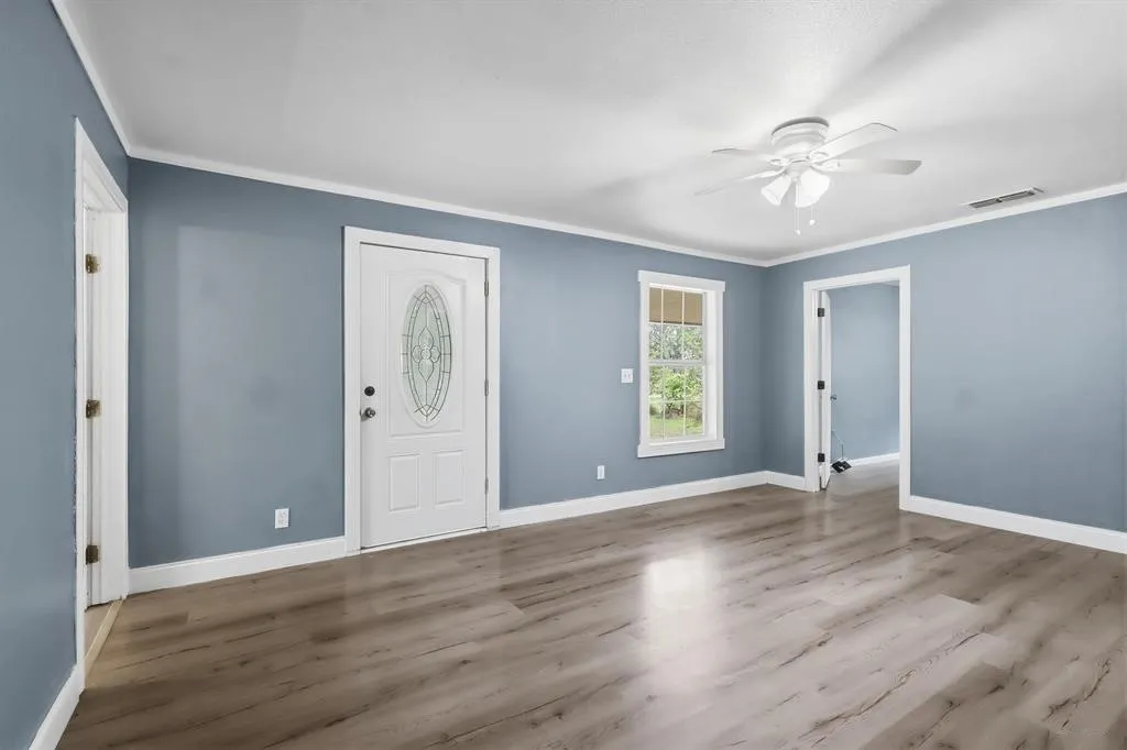 Single Family Residence For Sale in Titus County , 1191 County Road 3240, Mt Pleasant, Texas 75455, 4 Bedroom, 3 Bathroom, Garage spaces, 1,836 Sqft, built in 1971, Preowned, mls#21255653, Real Estate Agent in Mt Pleasant, Homes For Sale in Titus county, Homes For Sale in Mt Pleasant, Realtor in Mt Pleasant Texas, Real Estate Brokerage Independent Realty Texas, Luminita Cordes Realtor