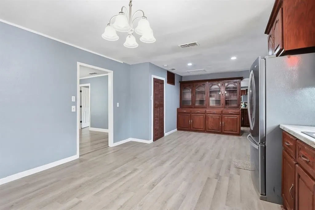 Single Family Residence For Sale in Titus County , 1191 County Road 3240, Mt Pleasant, Texas 75455, 4 Bedroom, 3 Bathroom, Garage spaces, 1,836 Sqft, built in 1971, Preowned, mls#21255653, Real Estate Agent in Mt Pleasant, Homes For Sale in Titus county, Homes For Sale in Mt Pleasant, Realtor in Mt Pleasant Texas, Real Estate Brokerage Independent Realty Texas, Luminita Cordes Realtor