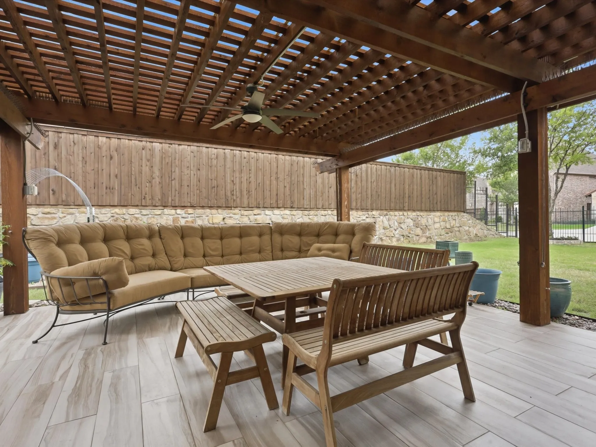 Single Family Residence For Sale in Dallas County , 2724 Dames Lane, Irving, Texas 75063, 4 Bedroom, 4 Bathroom, 3 Garage spaces, 4,080 Sqft, built in 2016, Preowned, mls#21254700, Real Estate Agent in Irving, Homes For Sale in Dallas county, Homes For Sale in Irving, Realtor in Irving Texas, Real Estate Brokerage Independent Realty Texas, Luminita Cordes Realtor