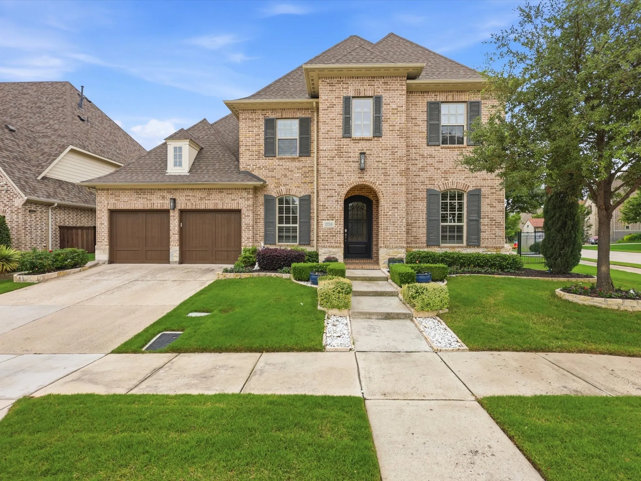 Single Family Residence For Sale in Dallas County , 2724 Dames Lane, Irving, Texas 75063, 4 Bedroom, 4 Bathroom, 3 Garage spaces, 4,080 Sqft, built in 2016, Preowned, mls#21254700, Real Estate Agent in Irving, Homes For Sale in Dallas county, Homes For Sale in Irving, Realtor in Irving Texas, Real Estate Brokerage Independent Realty Texas, Luminita Cordes Realtor