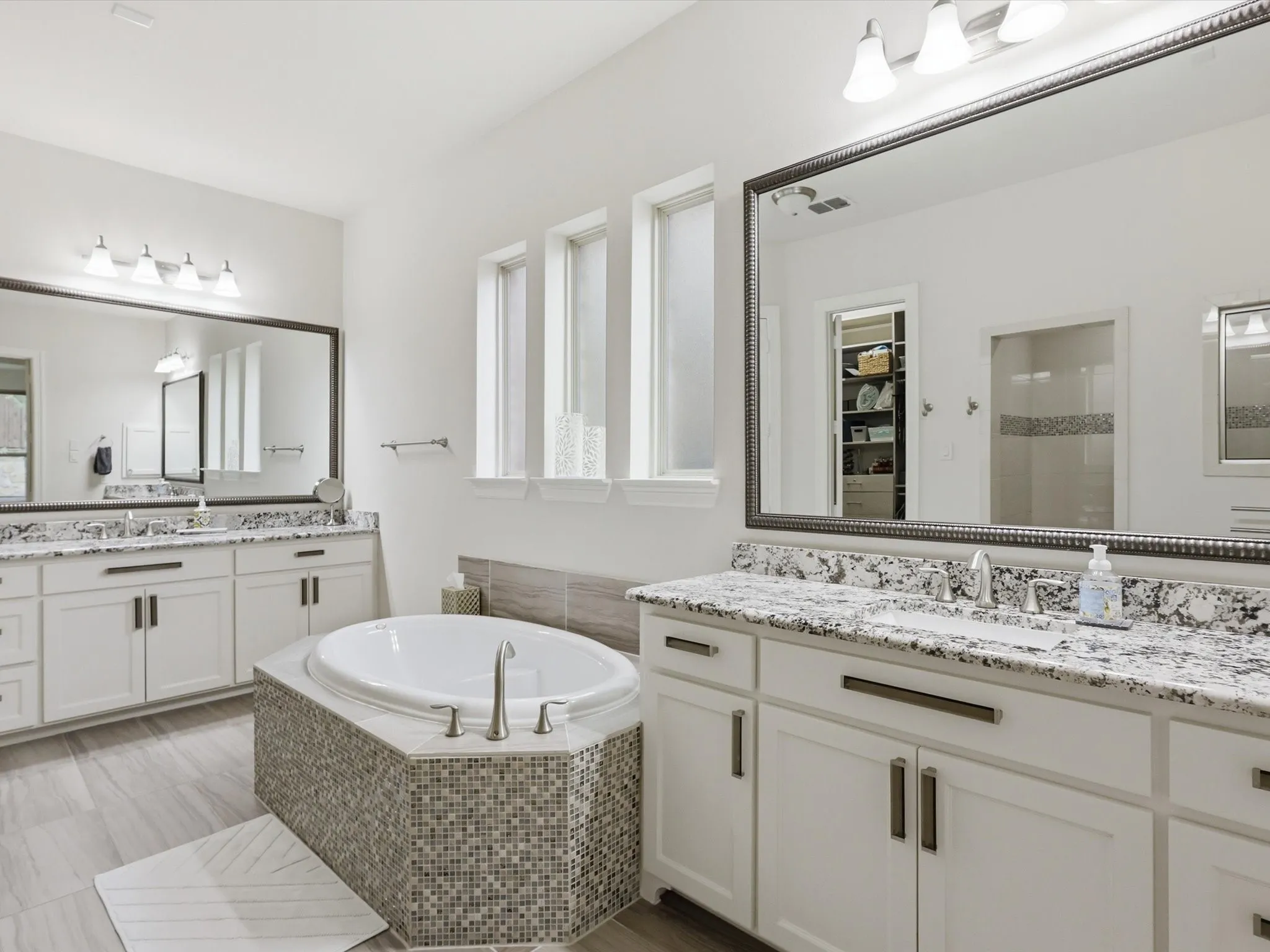 Single Family Residence For Sale in Dallas County , 2724 Dames Lane, Irving, Texas 75063, 4 Bedroom, 4 Bathroom, 3 Garage spaces, 4,080 Sqft, built in 2016, Preowned, mls#21254700, Real Estate Agent in Irving, Homes For Sale in Dallas county, Homes For Sale in Irving, Realtor in Irving Texas, Real Estate Brokerage Independent Realty Texas, Luminita Cordes Realtor