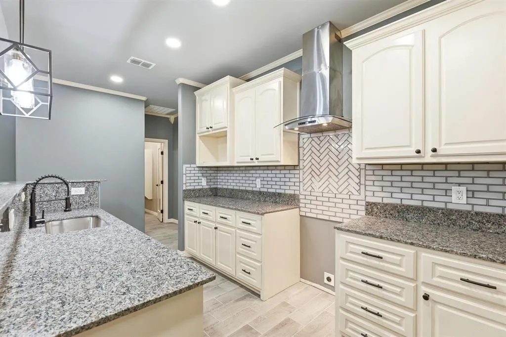Single Family Residence For Sale in Titus County , 437 County Road 1660, Mt Pleasant, Texas 75455, 3 Bedroom, 3 Bathroom, 2 Garage spaces, 2,105 Sqft, built in 2025, New Construction - Complete, Price $475,000, mls#21255595, Real Estate Agent in Mt Pleasant, Homes For Sale in Titus county, Homes For Sale in Mt Pleasant, Realtor in Mt Pleasant Texas, Real Estate Brokerage Independent Realty Texas, Luminita Cordes Realtor