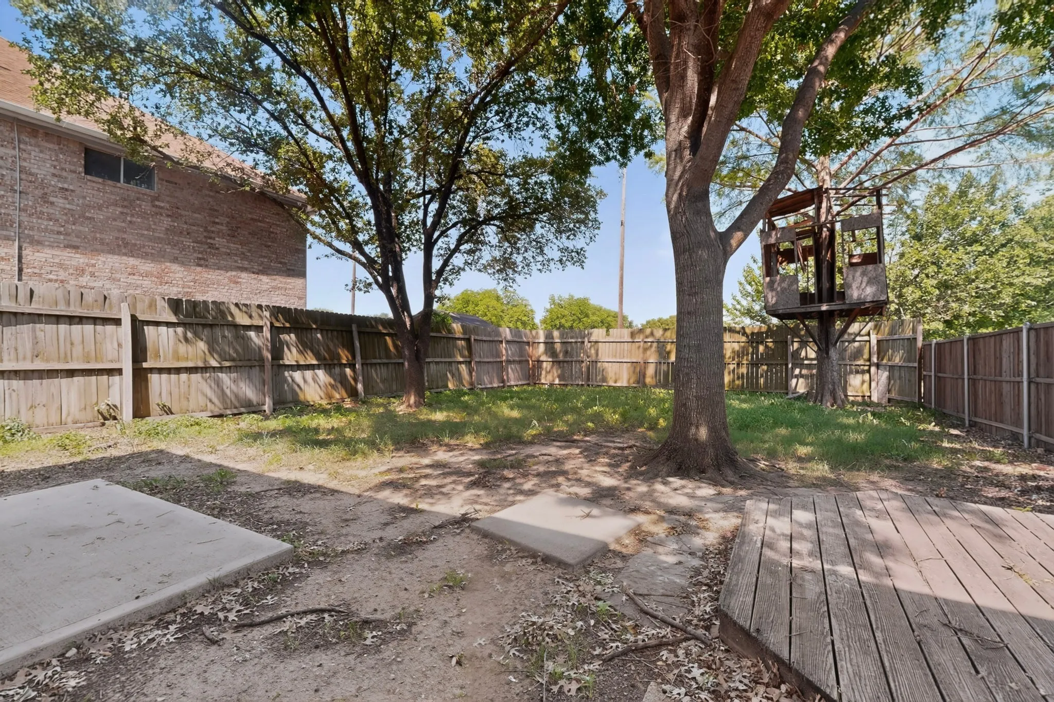 Single Family Residence For Rent in Dallas County , 2302 Dana Drive, Rowlett, Texas 75088, 4 Bedrooms, 4 Bathrooms, 2 Garage spaces, 2,223 Sqft, built in 1991, Price $2,900, mls#21256346, Real Estate Agent in Rowlett, Homes For Rent in Dallas county, Homes For Rent in Rowlett, Realtor in Rowlett Texas, Real Estate Brokerage Independent Realty Texas, Luminita Cordes Realtor