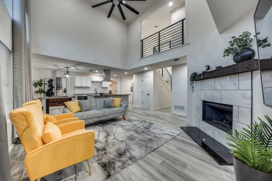 Single Family Residence For Sale in Dallas County , 3304 Inwood Road, Dallas, Texas 75235, 4 Bedroom, 3 Bathroom, 2 Garage spaces, 2,420 Sqft, built in 2001, mls#21253745, Real Estate Agent in Dallas, Homes For Sale in Dallas county, Homes For Sale in Dallas, Realtor in Dallas Texas, Real Estate Brokerage Independent Realty Texas, Luminita Cordes Realtor