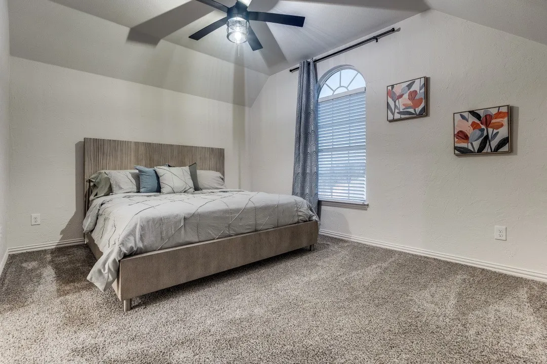 Single Family Residence For Sale in Dallas County , 3304 Inwood Road, Dallas, Texas 75235, 4 Bedroom, 3 Bathroom, 2 Garage spaces, 2,420 Sqft, built in 2001, mls#21253745, Real Estate Agent in Dallas, Homes For Sale in Dallas county, Homes For Sale in Dallas, Realtor in Dallas Texas, Real Estate Brokerage Independent Realty Texas, Luminita Cordes Realtor
