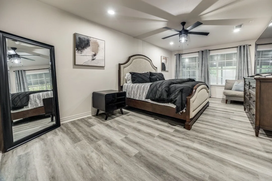 Single Family Residence For Sale in Dallas County , 3304 Inwood Road, Dallas, Texas 75235, 4 Bedroom, 3 Bathroom, 2 Garage spaces, 2,420 Sqft, built in 2001, mls#21253745, Real Estate Agent in Dallas, Homes For Sale in Dallas county, Homes For Sale in Dallas, Realtor in Dallas Texas, Real Estate Brokerage Independent Realty Texas, Luminita Cordes Realtor