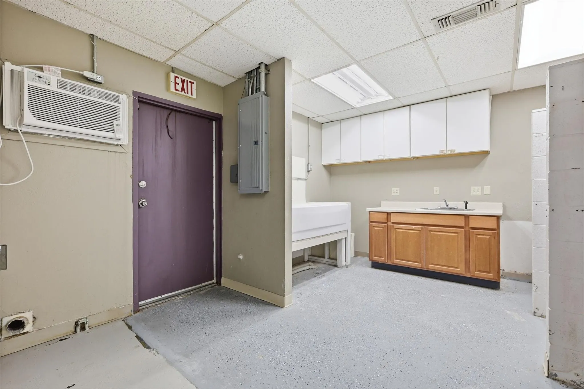 Office For Rent in Collin County , 2145 W Park Boulevard, Plano, Texas 75075, 0, 0, Garage spaces, 1,596 Sqft, built in 1978, Preowned, Price $17, mls#21255017, Real Estate Agent in Plano, Homes For Rent in Collin county, Homes For Rent in Plano, Realtor in Plano Texas, Real Estate Brokerage Independent Realty Texas, Luminita Cordes Realtor