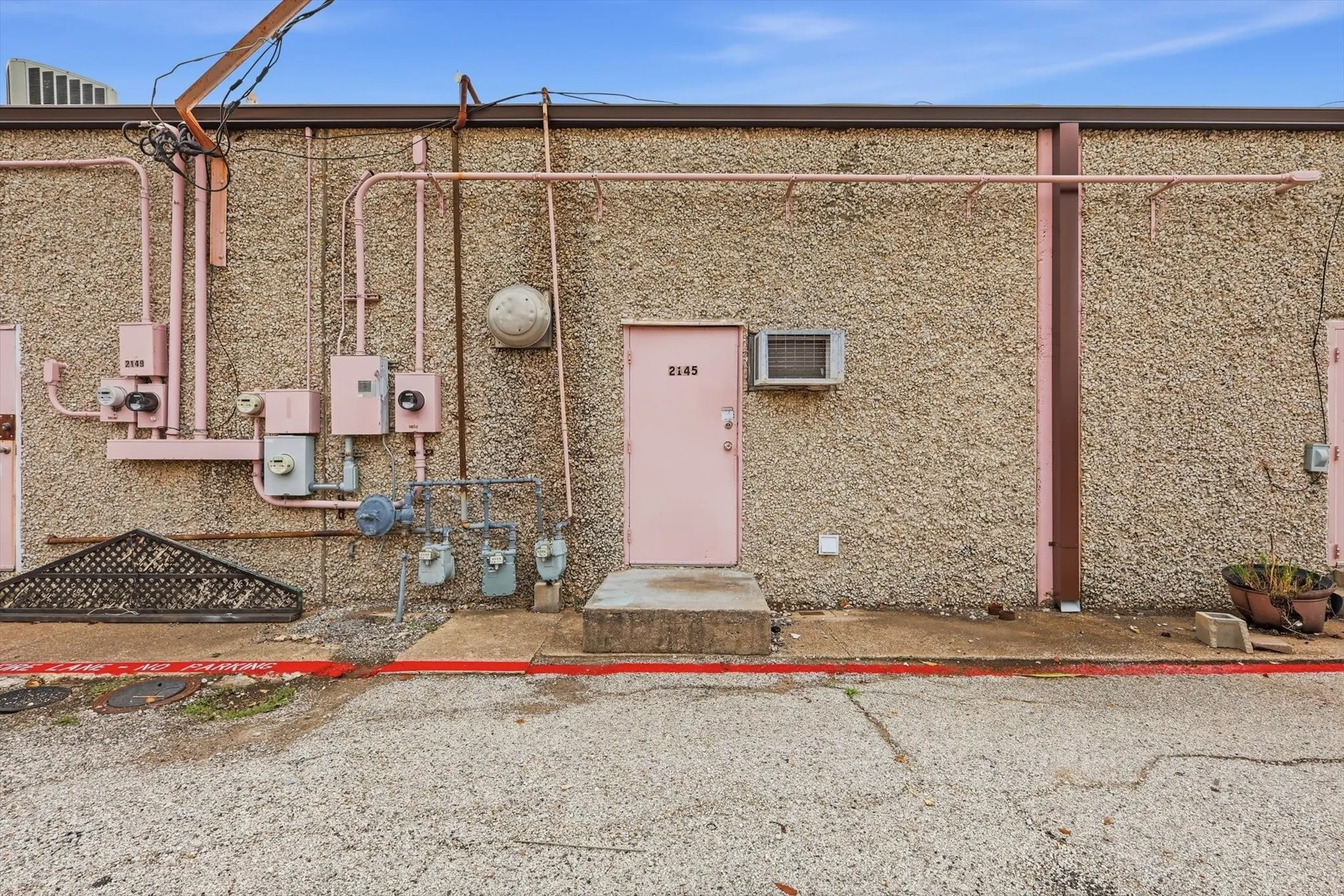 Office For Rent in Collin County , 2145 W Park Boulevard, Plano, Texas 75075, 0, 0, Garage spaces, 1,596 Sqft, built in 1978, Preowned, Price $17, mls#21255017, Real Estate Agent in Plano, Homes For Rent in Collin county, Homes For Rent in Plano, Realtor in Plano Texas, Real Estate Brokerage Independent Realty Texas, Luminita Cordes Realtor