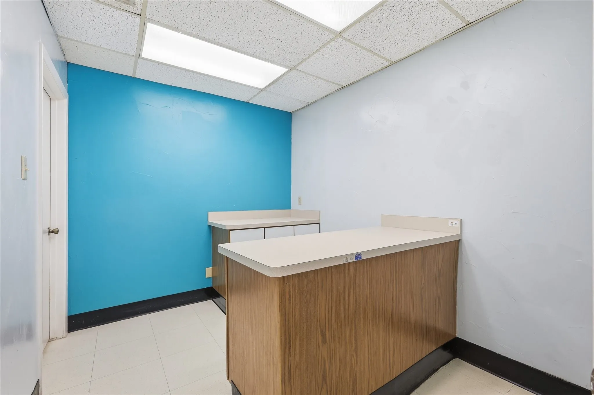 Office For Rent in Collin County , 2145 W Park Boulevard, Plano, Texas 75075, 0, 0, Garage spaces, 1,596 Sqft, built in 1978, Preowned, Price $17, mls#21255017, Real Estate Agent in Plano, Homes For Rent in Collin county, Homes For Rent in Plano, Realtor in Plano Texas, Real Estate Brokerage Independent Realty Texas, Luminita Cordes Realtor