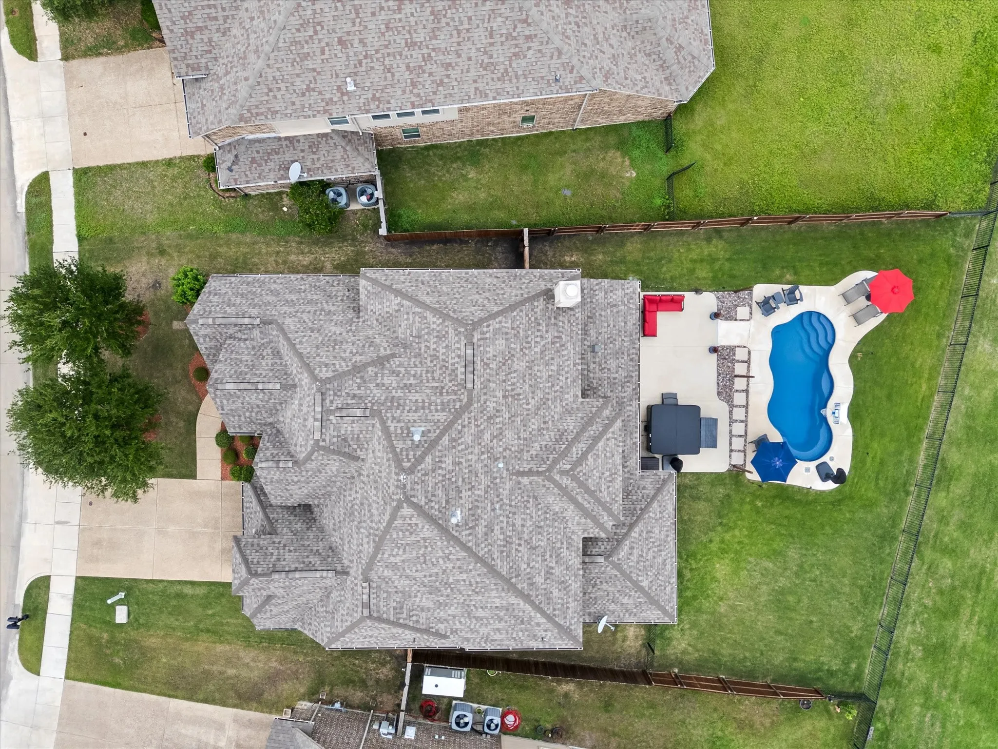 Single Family Residence For Sale in Kaufman County , 1056 Knoxbridge Road, Forney, Texas 75126, 4 Bedroom, 3 Bathroom, 2 Garage spaces, 3,343 Sqft, built in 2013, Preowned, mls#21256380, Real Estate Agent in Forney, Homes For Sale in Kaufman county, Homes For Sale in Forney, Realtor in Forney Texas, Real Estate Brokerage Independent Realty Texas, Luminita Cordes Realtor