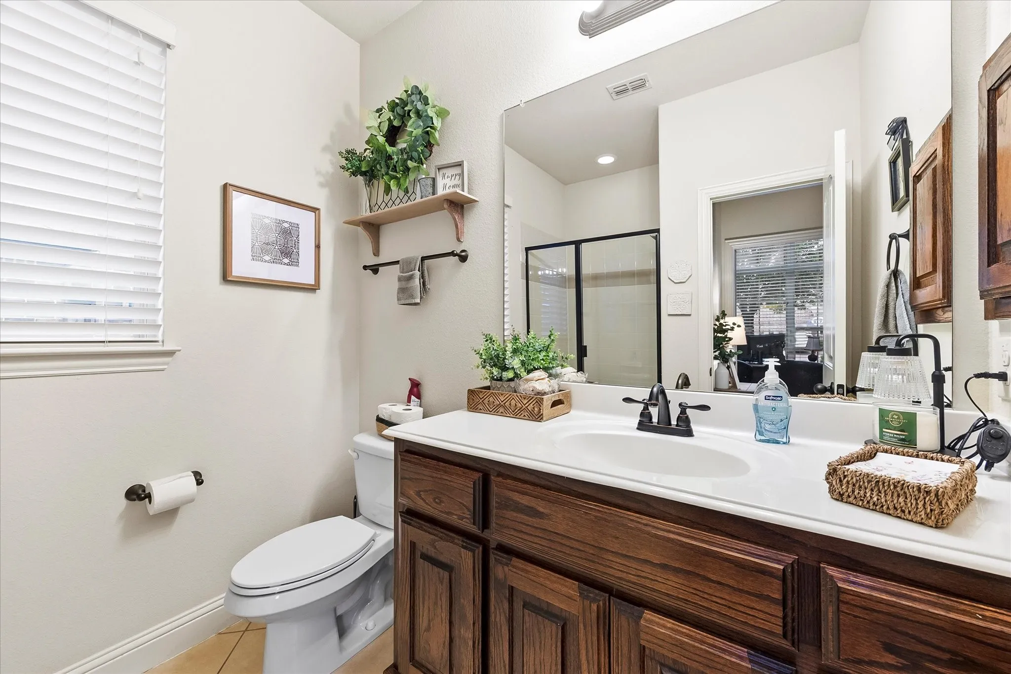Single Family Residence For Sale in Kaufman County , 1056 Knoxbridge Road, Forney, Texas 75126, 4 Bedroom, 3 Bathroom, 2 Garage spaces, 3,343 Sqft, built in 2013, Preowned, mls#21256380, Real Estate Agent in Forney, Homes For Sale in Kaufman county, Homes For Sale in Forney, Realtor in Forney Texas, Real Estate Brokerage Independent Realty Texas, Luminita Cordes Realtor
