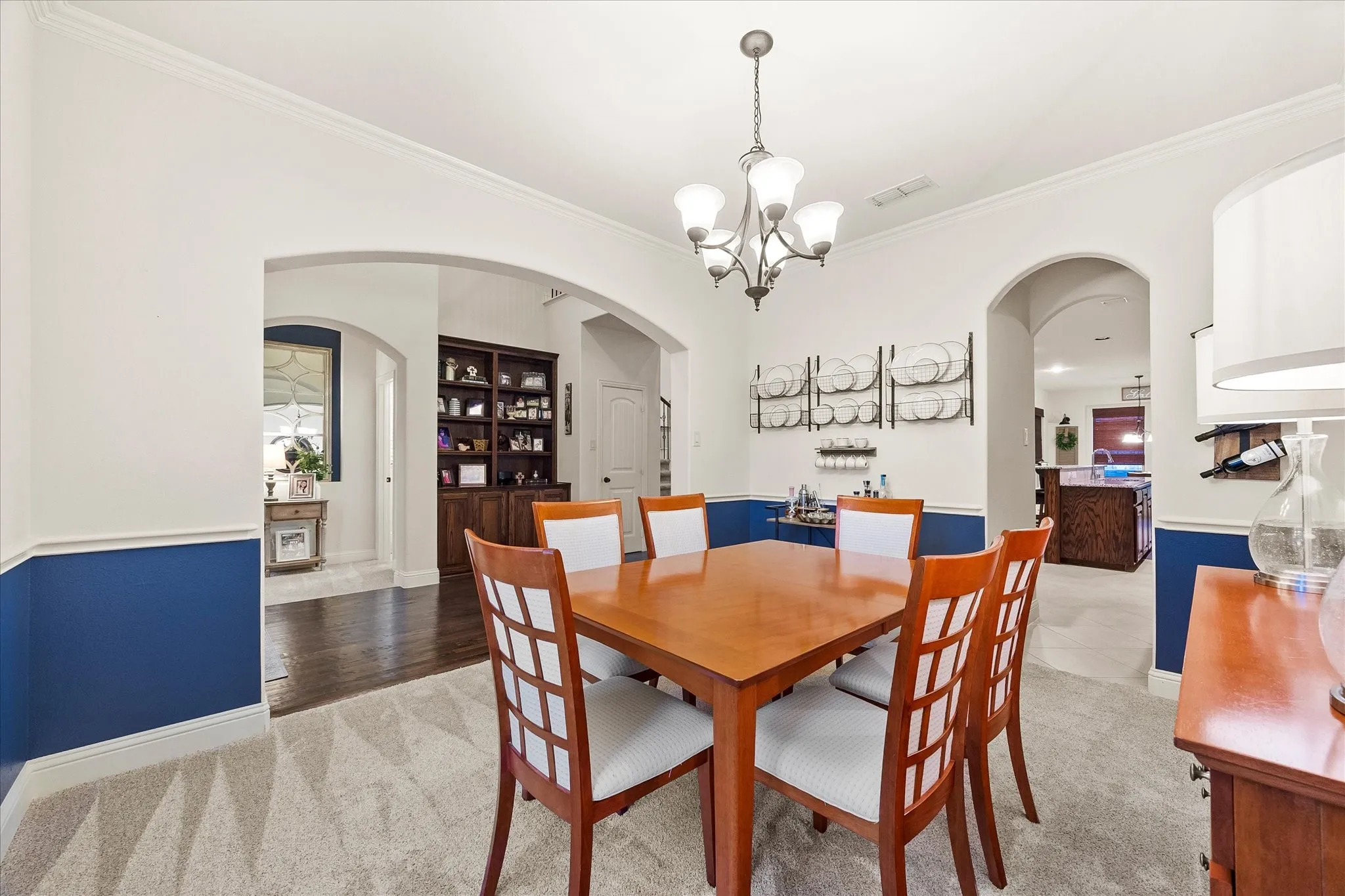 Single Family Residence For Sale in Kaufman County , 1056 Knoxbridge Road, Forney, Texas 75126, 4 Bedroom, 3 Bathroom, 2 Garage spaces, 3,343 Sqft, built in 2013, Preowned, mls#21256380, Real Estate Agent in Forney, Homes For Sale in Kaufman county, Homes For Sale in Forney, Realtor in Forney Texas, Real Estate Brokerage Independent Realty Texas, Luminita Cordes Realtor