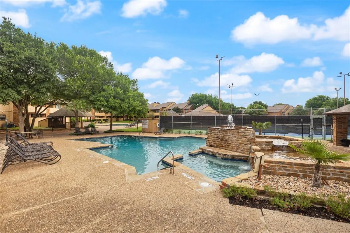 Condominium For Sale in Tarrant County , 1201 Harwell Drive 225, Arlington, Texas 76011, 2 Bedroom, 2 Bathroom, Garage spaces, 1,229 Sqft, built in 1981, Preowned, mls#21255074, Real Estate Agent in Arlington, Homes For Sale in Tarrant county, Homes For Sale in Arlington, Realtor in Arlington Texas, Real Estate Brokerage Independent Realty Texas, Luminita Cordes Realtor