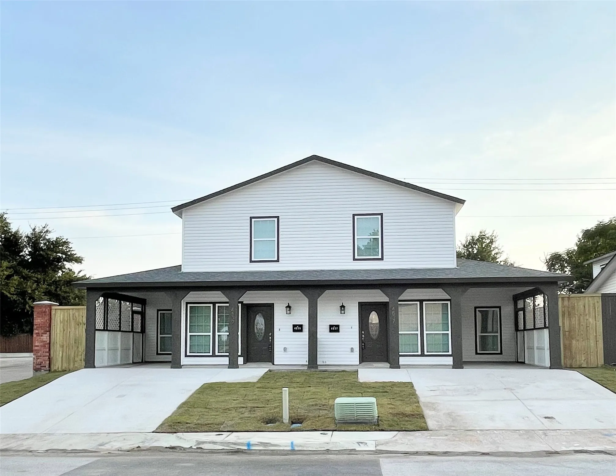 Duplex For Rent in Dallas County , 4839 Spindrift Passage, Garland, Texas 75043, 4 Bedroom, 2 Bathroom, Garage spaces, 1,546 Sqft, built in 2023, Preowned, Price $2,300, mls#21256401, Real Estate Agent in Garland, Homes For Rent in Dallas county, Homes For Rent in Garland, Realtor in Garland Texas, Real Estate Brokerage Independent Realty Texas, Luminita Cordes Realtor