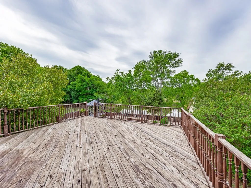Single Family Residence For Sale in Grayson County , 12900 Fm 121 W, Van Alstyne, Texas 75495, 6 Bedrooms, 4 Bathrooms, 10 Garage spaces, 8,454 Sqft, built in 2000, Price $1,599,900, mls#21251461, Real Estate Agent in Van Alstyne, Homes For Sale in Grayson county, Homes For Sale in Van Alstyne, Realtor in Van Alstyne Texas, Real Estate Brokerage Independent Realty Texas, Luminita Cordes Realtor
