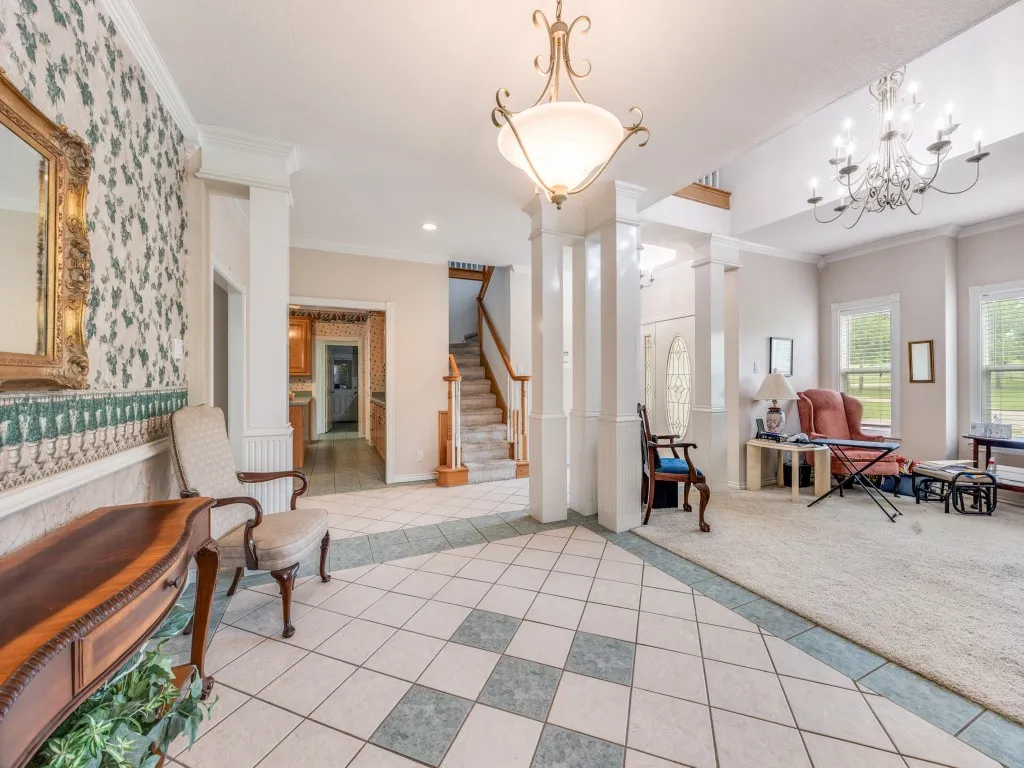 Single Family Residence For Sale in Grayson County , 12900 Fm 121 W, Van Alstyne, Texas 75495, 6 Bedrooms, 4 Bathrooms, 10 Garage spaces, 8,454 Sqft, built in 2000, Price $1,599,900, mls#21251461, Real Estate Agent in Van Alstyne, Homes For Sale in Grayson county, Homes For Sale in Van Alstyne, Realtor in Van Alstyne Texas, Real Estate Brokerage Independent Realty Texas, Luminita Cordes Realtor