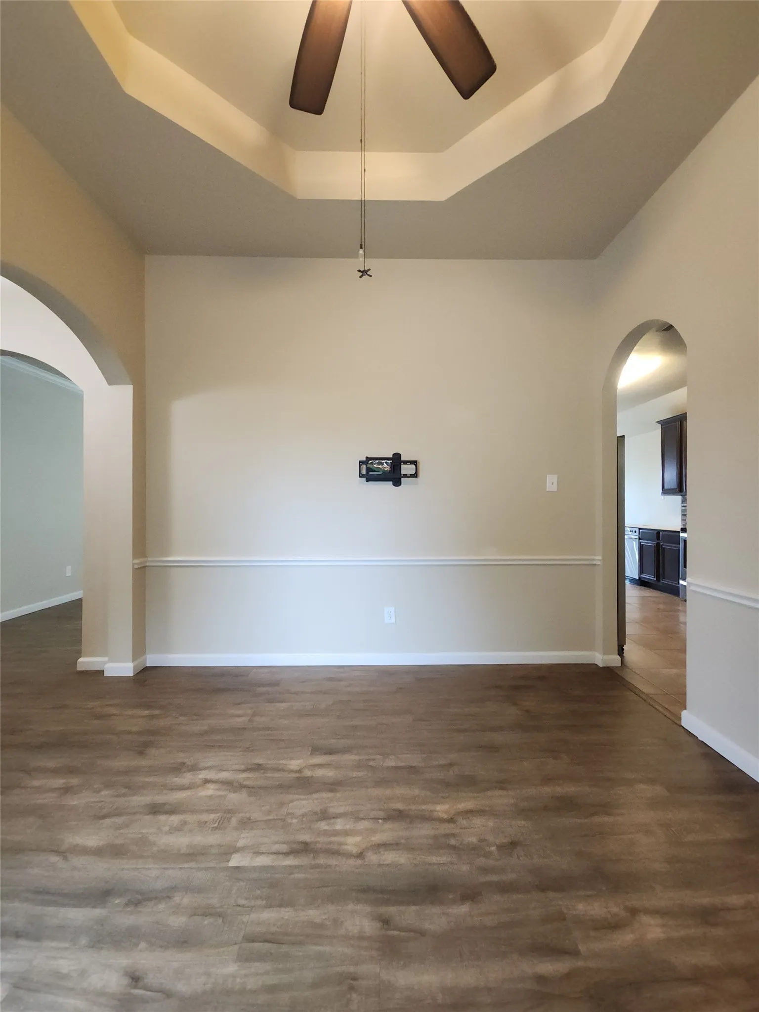 Single Family Residence For Sale in Johnson County , 7009 Turnberry Drive, Cleburne, Texas 76033, 4 Bedroom, 2 Bathroom, 2 Garage spaces, 2,410 Sqft, built in 2005, mls#21256373, Real Estate Agent in Cleburne, Homes For Sale in Johnson county, Homes For Sale in Cleburne, Realtor in Cleburne Texas, Real Estate Brokerage Independent Realty Texas, Luminita Cordes Realtor
