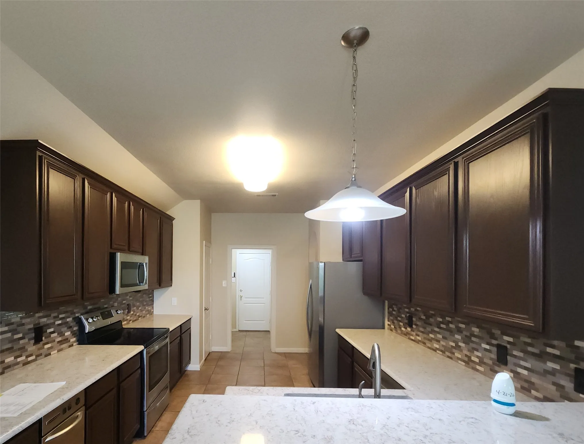 Single Family Residence For Sale in Johnson County , 7009 Turnberry Drive, Cleburne, Texas 76033, 4 Bedroom, 2 Bathroom, 2 Garage spaces, 2,410 Sqft, built in 2005, mls#21256373, Real Estate Agent in Cleburne, Homes For Sale in Johnson county, Homes For Sale in Cleburne, Realtor in Cleburne Texas, Real Estate Brokerage Independent Realty Texas, Luminita Cordes Realtor