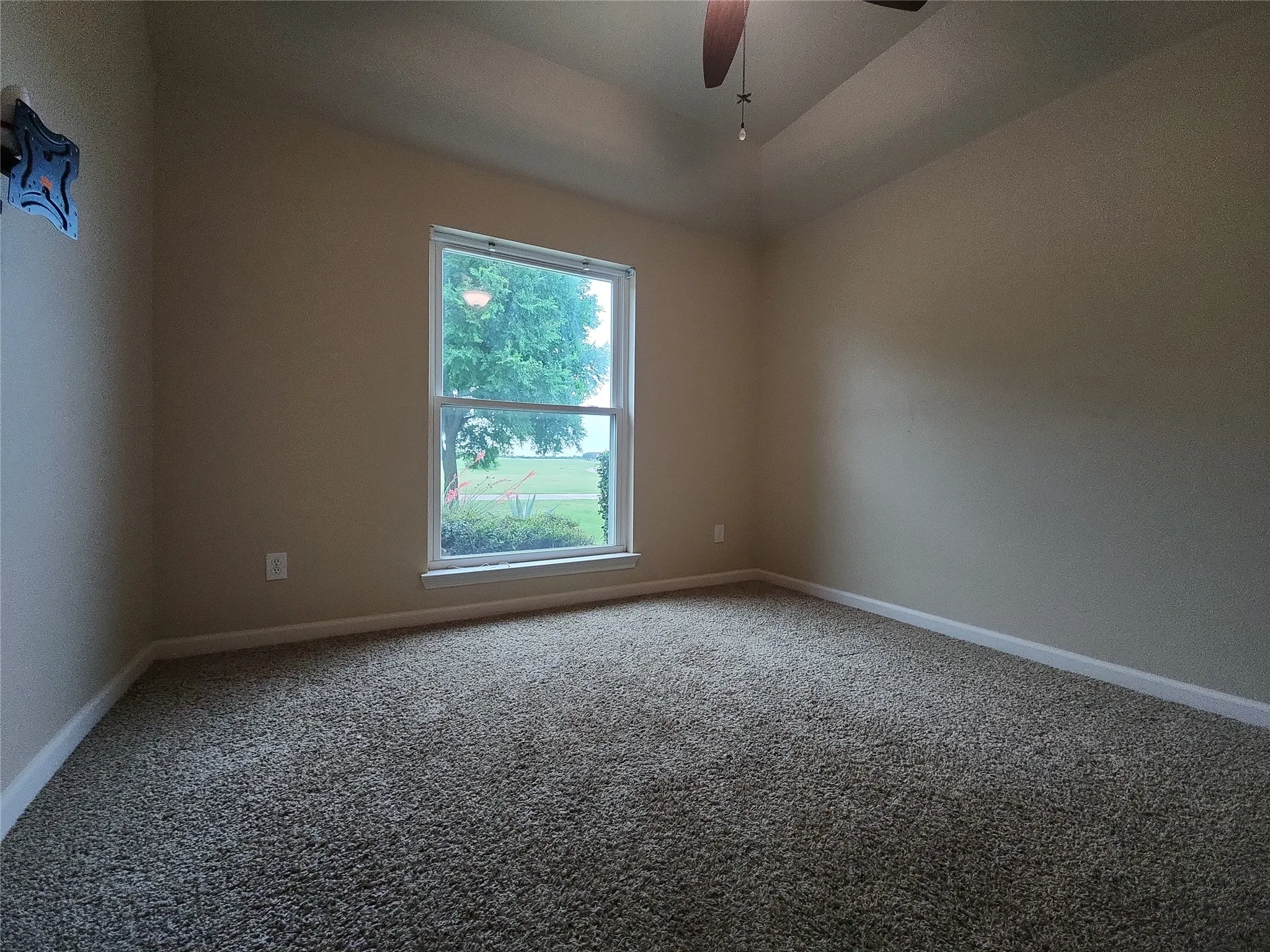 Single Family Residence For Sale in Johnson County , 7009 Turnberry Drive, Cleburne, Texas 76033, 4 Bedroom, 2 Bathroom, 2 Garage spaces, 2,410 Sqft, built in 2005, mls#21256373, Real Estate Agent in Cleburne, Homes For Sale in Johnson county, Homes For Sale in Cleburne, Realtor in Cleburne Texas, Real Estate Brokerage Independent Realty Texas, Luminita Cordes Realtor
