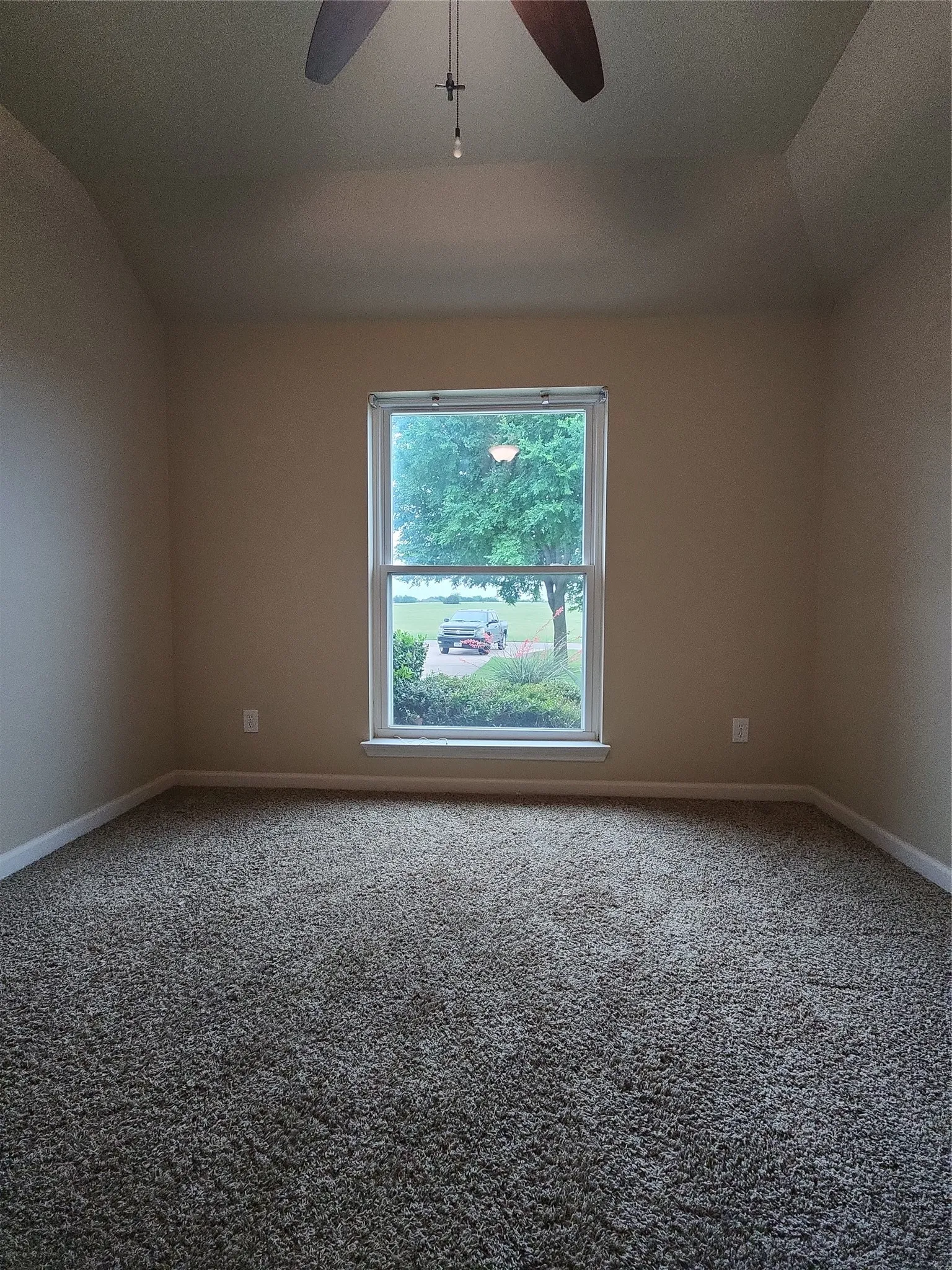 Single Family Residence For Sale in Johnson County , 7009 Turnberry Drive, Cleburne, Texas 76033, 4 Bedroom, 2 Bathroom, 2 Garage spaces, 2,410 Sqft, built in 2005, mls#21256373, Real Estate Agent in Cleburne, Homes For Sale in Johnson county, Homes For Sale in Cleburne, Realtor in Cleburne Texas, Real Estate Brokerage Independent Realty Texas, Luminita Cordes Realtor