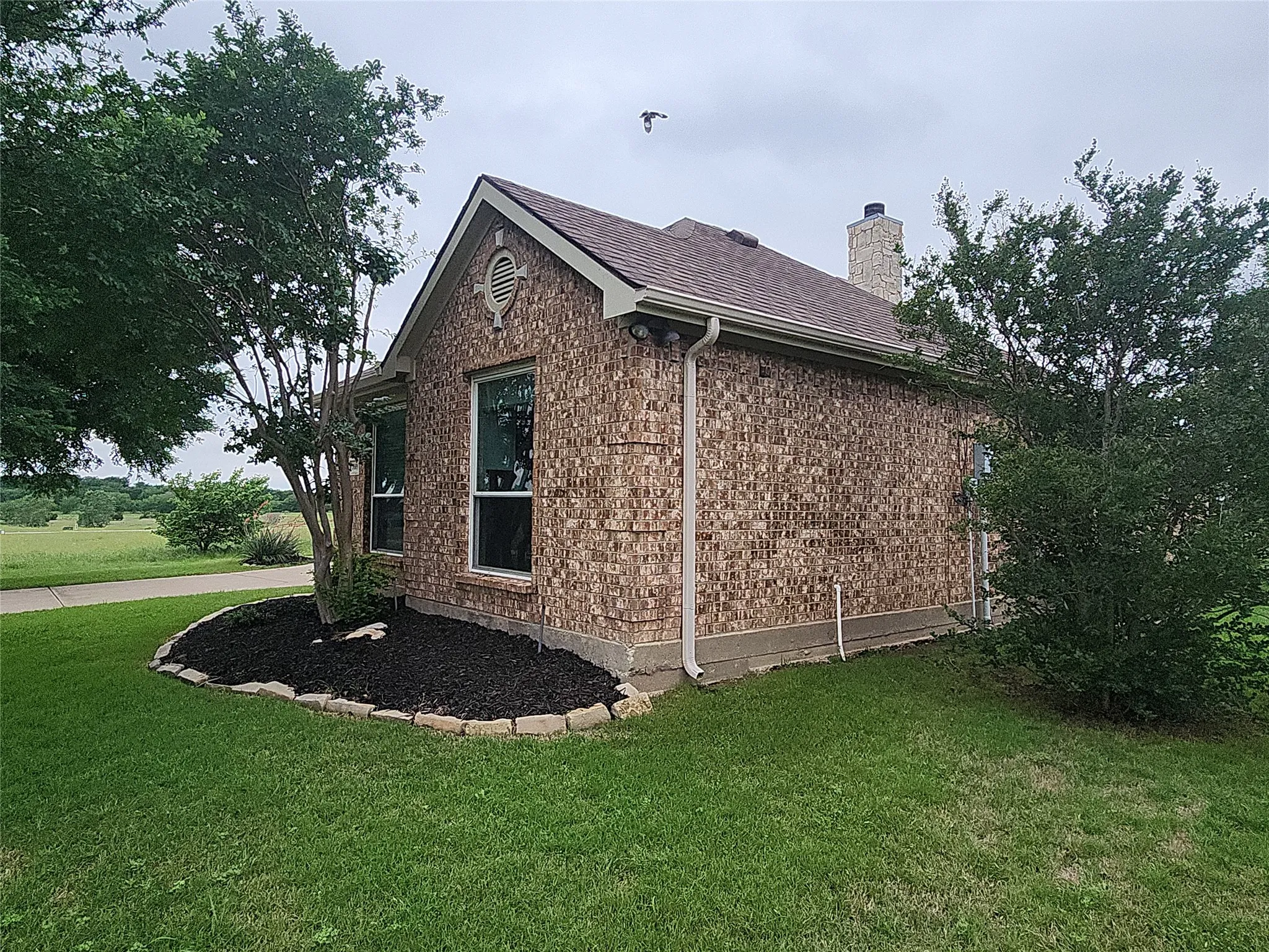 Single Family Residence For Sale in Johnson County , 7009 Turnberry Drive, Cleburne, Texas 76033, 4 Bedroom, 2 Bathroom, 2 Garage spaces, 2,410 Sqft, built in 2005, mls#21256373, Real Estate Agent in Cleburne, Homes For Sale in Johnson county, Homes For Sale in Cleburne, Realtor in Cleburne Texas, Real Estate Brokerage Independent Realty Texas, Luminita Cordes Realtor