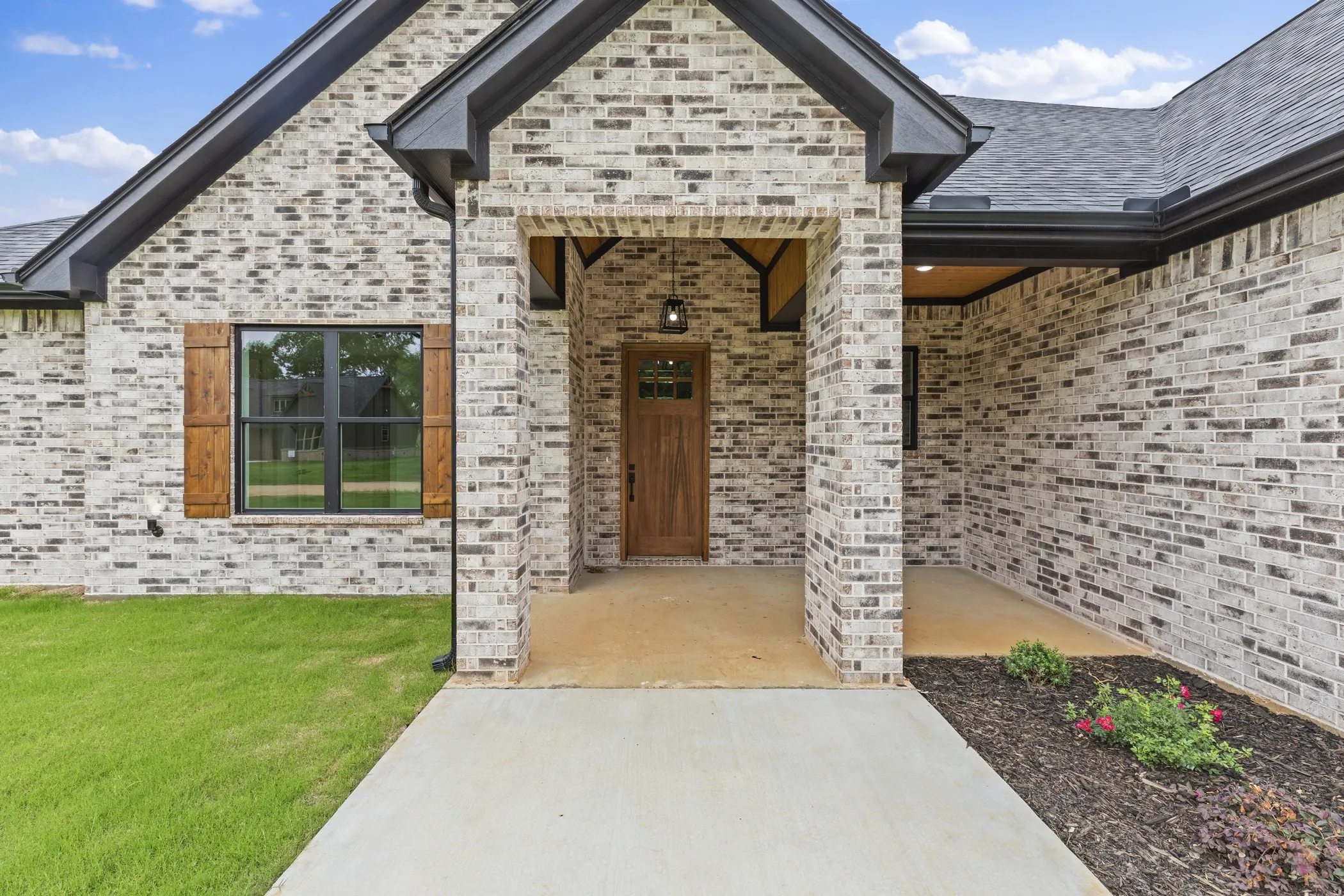 Single Family Residence For Sale in Smith County , 13835 Luka Lane, Tyler, Texas 75704, 4 Bedroom, 4 Bathroom, 2 Garage spaces, 2,300 Sqft, built in 2026, mls#21256456, Real Estate Agent in Tyler, Homes For Sale in Smith county, Homes For Sale in Tyler, Realtor in Tyler Texas, Real Estate Brokerage Independent Realty Texas, Luminita Cordes Realtor
