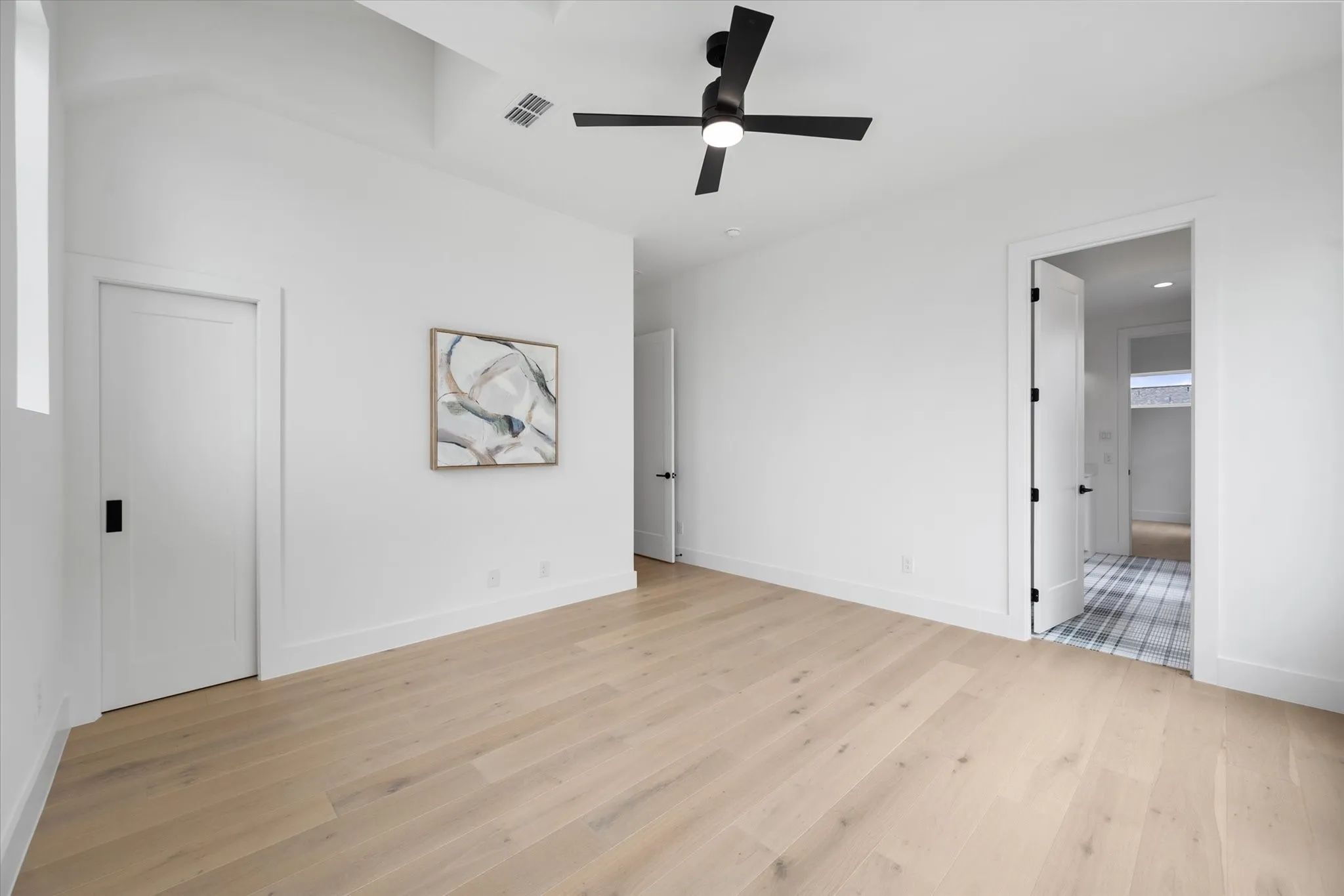 Single Family Residence For Sale in Denton County , 204 N Pine Street, Roanoke, Texas 76262, 4 Bedroom, 4 Bathroom, 2 Garage spaces, 3,219 Sqft, built in 2025, New Construction - Complete, mls#21256113, Real Estate Agent in Roanoke, Homes For Sale in Denton county, Homes For Sale in Roanoke, Realtor in Roanoke Texas, Real Estate Brokerage Independent Realty Texas, Luminita Cordes Realtor