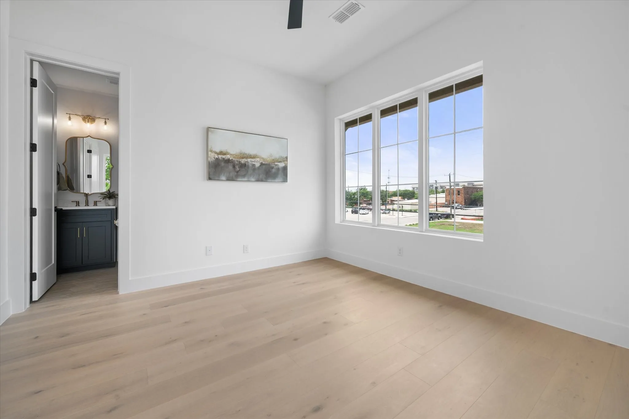 Single Family Residence For Sale in Denton County , 204 N Pine Street, Roanoke, Texas 76262, 4 Bedroom, 4 Bathroom, 2 Garage spaces, 3,219 Sqft, built in 2025, New Construction - Complete, mls#21256113, Real Estate Agent in Roanoke, Homes For Sale in Denton county, Homes For Sale in Roanoke, Realtor in Roanoke Texas, Real Estate Brokerage Independent Realty Texas, Luminita Cordes Realtor