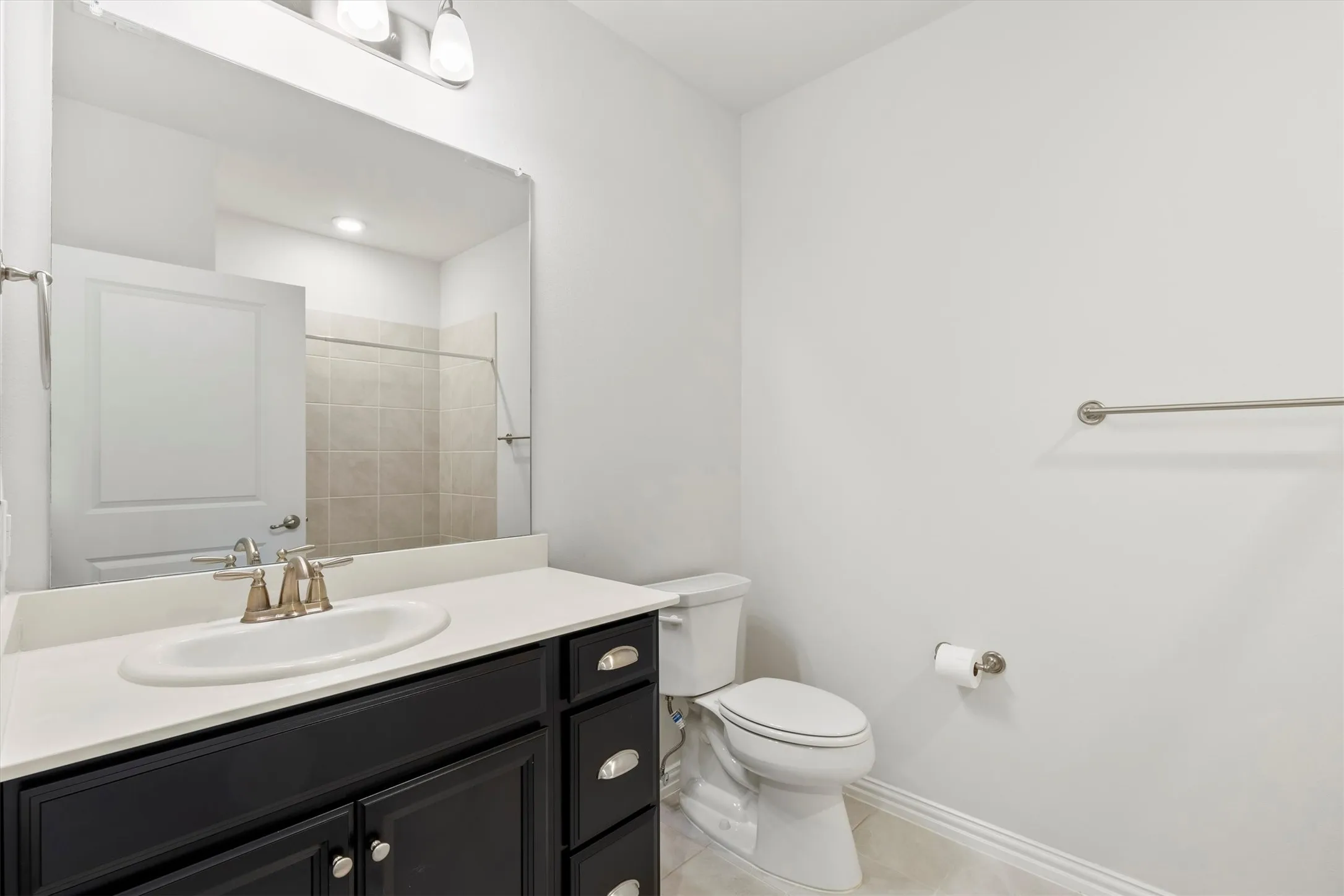 Condominium For Sale in Collin County , 651 N Watters Road 7202, Allen, Texas 75013, 2 Bedroom, 2 Bathroom, 1 Garage spaces, 1,709 Sqft, built in 2019, Preowned, mls#21256447, Real Estate Agent in Allen, Homes For Sale in Collin county, Homes For Sale in Allen, Realtor in Allen Texas, Real Estate Brokerage Independent Realty Texas, Luminita Cordes Realtor