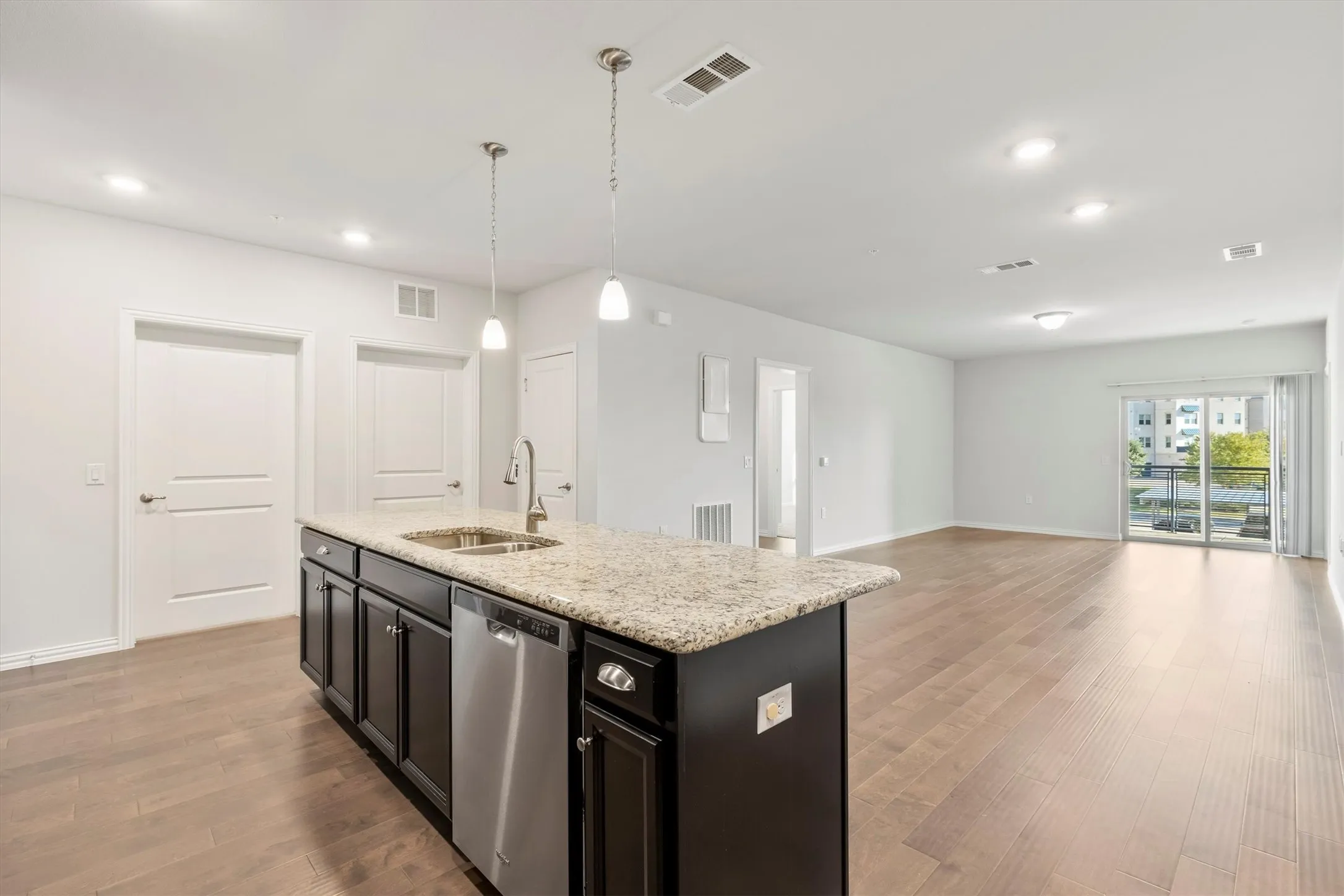 Condominium For Sale in Collin County , 651 N Watters Road 7202, Allen, Texas 75013, 2 Bedroom, 2 Bathroom, 1 Garage spaces, 1,709 Sqft, built in 2019, Preowned, mls#21256447, Real Estate Agent in Allen, Homes For Sale in Collin county, Homes For Sale in Allen, Realtor in Allen Texas, Real Estate Brokerage Independent Realty Texas, Luminita Cordes Realtor