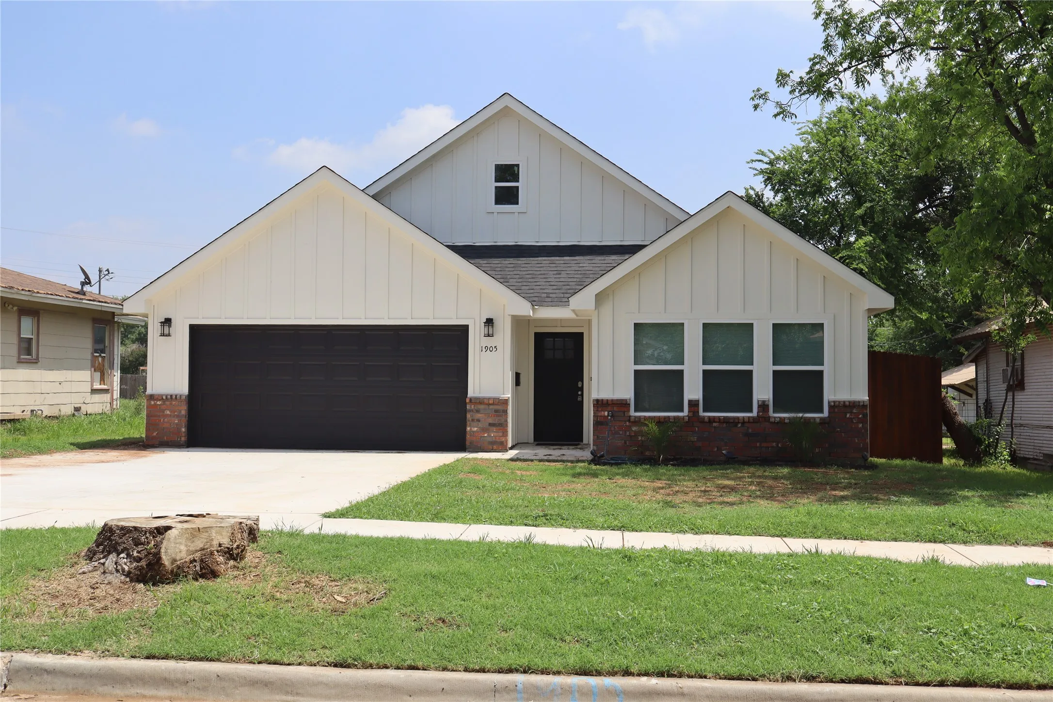 Single Family Residence For Sale in Wichita County , 1905 Taylor Street, Wichita Falls, Texas 76309, 3 Bedroom, 2 Bathroom, 2 Garage spaces, 1,794 Sqft, built in 2026, mls#21255241, Real Estate Agent in Wichita Falls, Homes For Sale in Wichita county, Homes For Sale in Wichita Falls, Realtor in Wichita Falls Texas, Real Estate Brokerage Independent Realty Texas, Luminita Cordes Realtor