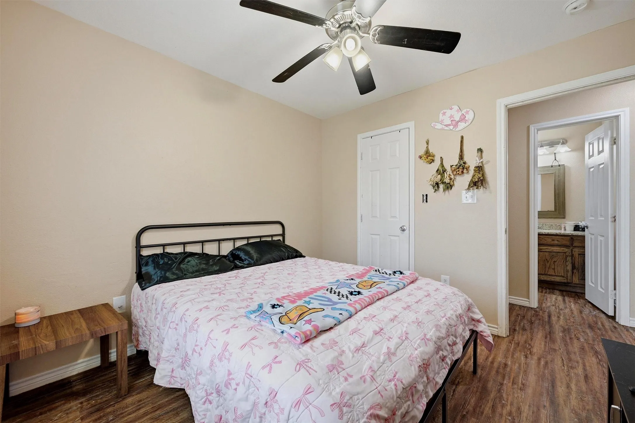 Single Family Residence For Sale in Grayson County , 508 Simpson Drive, Sherman, Texas 75092, 3 Bedroom, 2 Bathroom, 2 Garage spaces, 1,490 Sqft, built in 2019, mls#21255807, Real Estate Agent in Sherman, Homes For Sale in Grayson county, Homes For Sale in Sherman, Realtor in Sherman Texas, Real Estate Brokerage Independent Realty Texas, Luminita Cordes Realtor