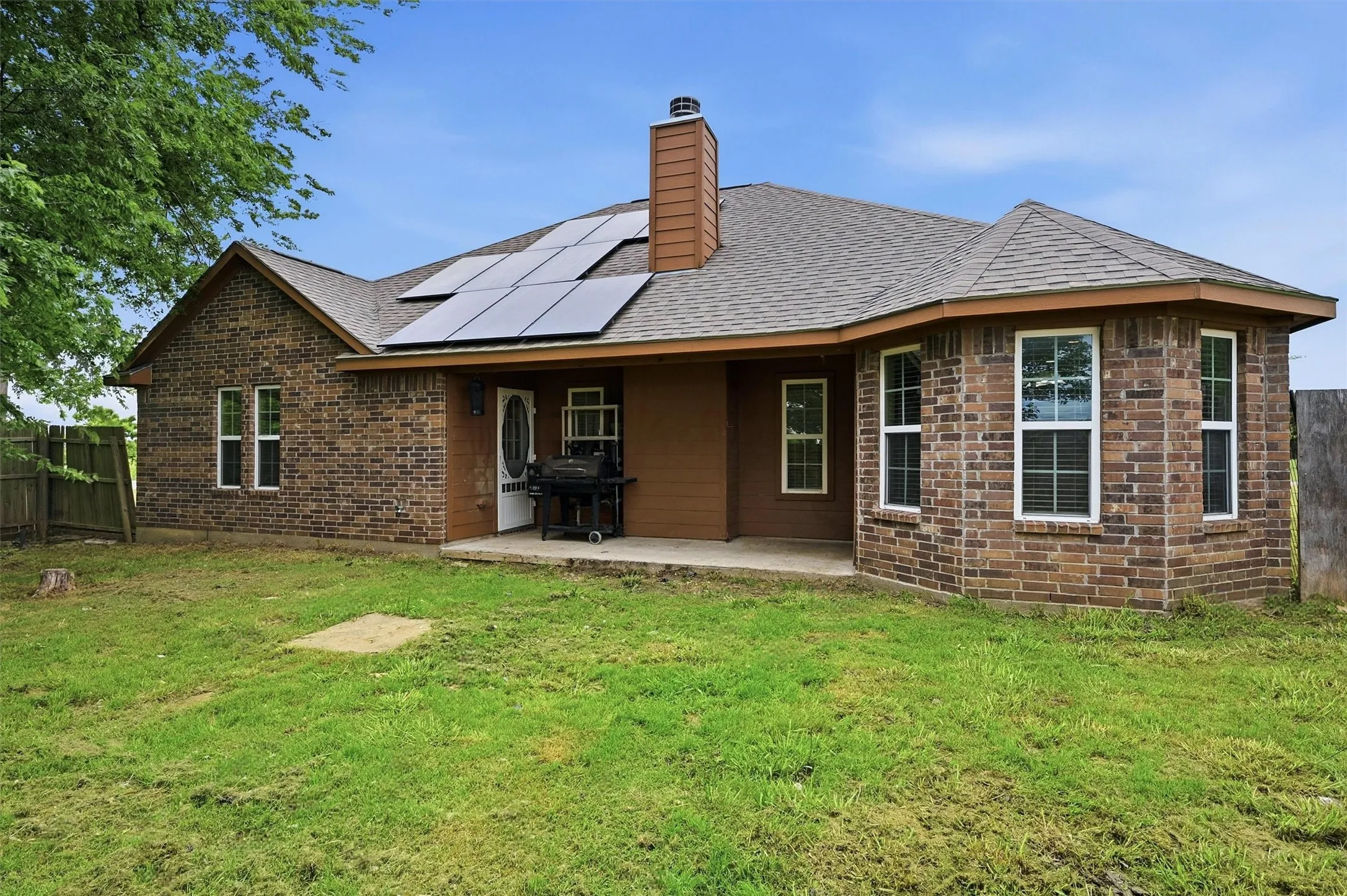 Single Family Residence For Sale in Grayson County , 508 Simpson Drive, Sherman, Texas 75092, 3 Bedroom, 2 Bathroom, 2 Garage spaces, 1,490 Sqft, built in 2019, mls#21255807, Real Estate Agent in Sherman, Homes For Sale in Grayson county, Homes For Sale in Sherman, Realtor in Sherman Texas, Real Estate Brokerage Independent Realty Texas, Luminita Cordes Realtor