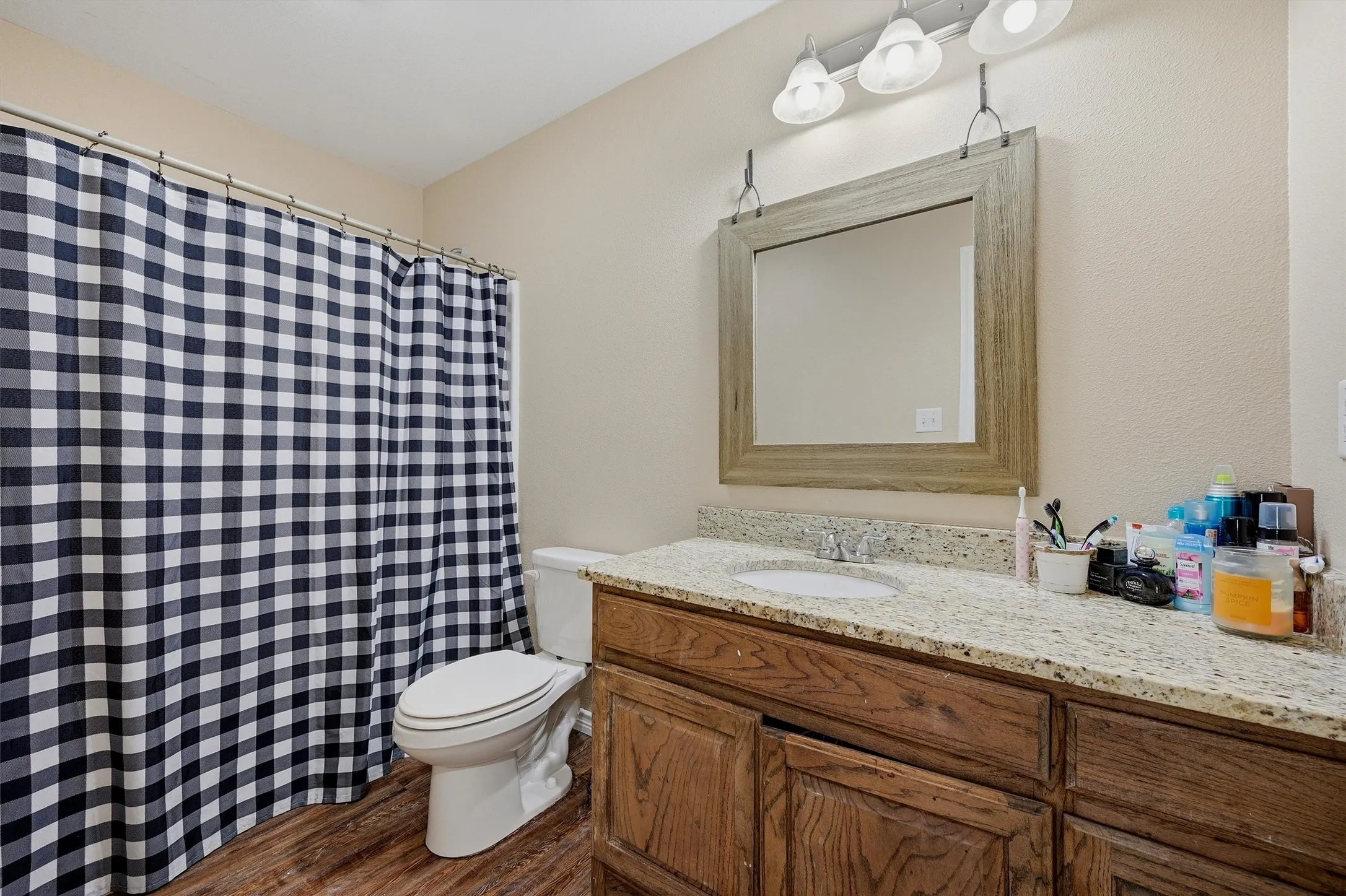 Single Family Residence For Sale in Grayson County , 508 Simpson Drive, Sherman, Texas 75092, 3 Bedroom, 2 Bathroom, 2 Garage spaces, 1,490 Sqft, built in 2019, mls#21255807, Real Estate Agent in Sherman, Homes For Sale in Grayson county, Homes For Sale in Sherman, Realtor in Sherman Texas, Real Estate Brokerage Independent Realty Texas, Luminita Cordes Realtor